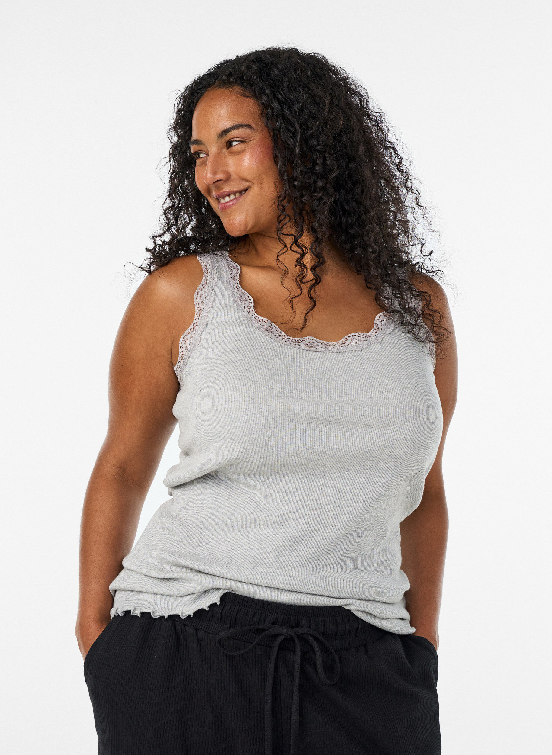 ZizziTop c&ocirc;tel&eacute; avec dentelle, Gris clair, Model image number 0