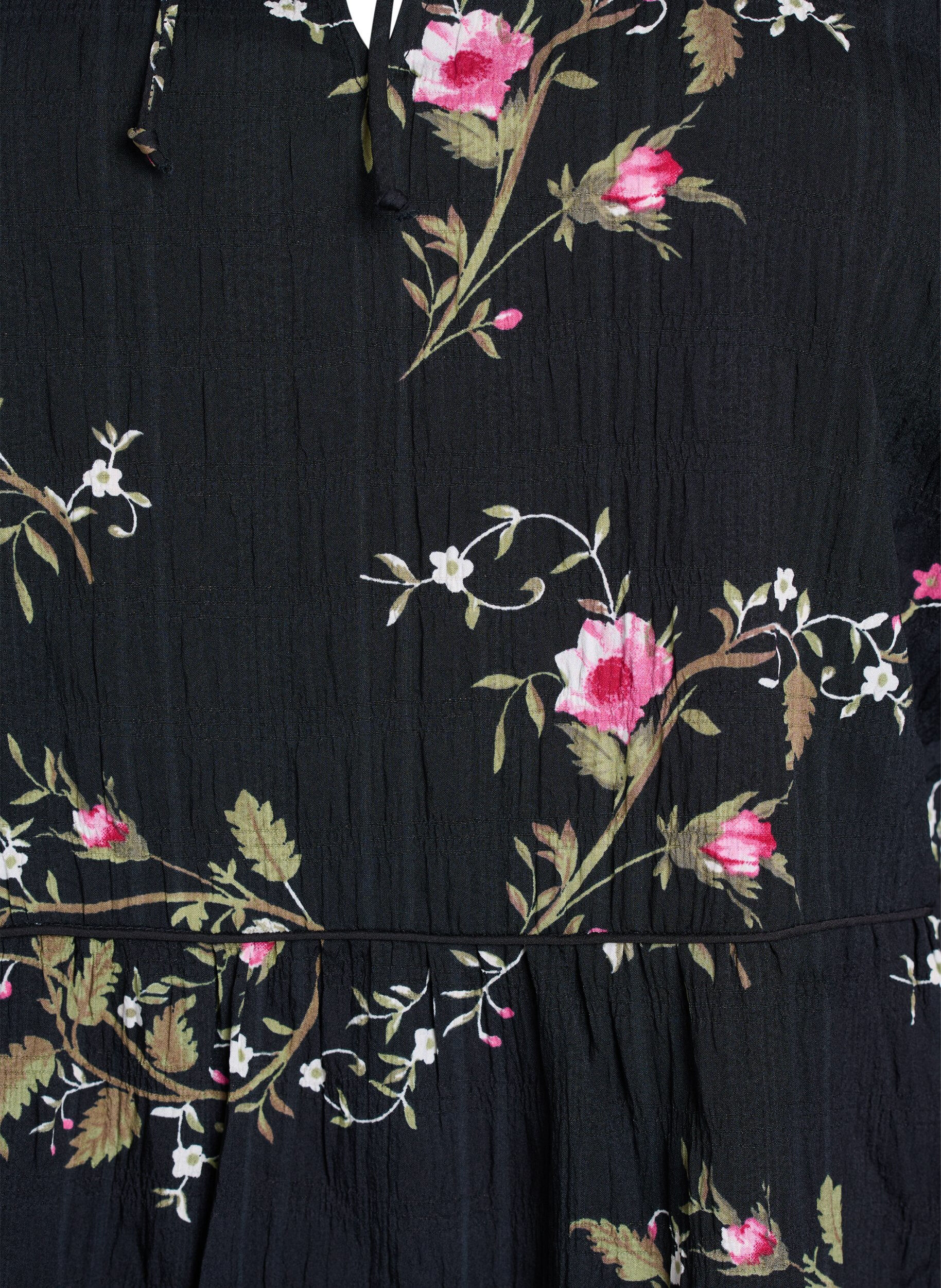 Zizzi Robes &agrave; imprim&eacute; floral avec fermeture &agrave; cravate, Noir, Packshot image number 2
