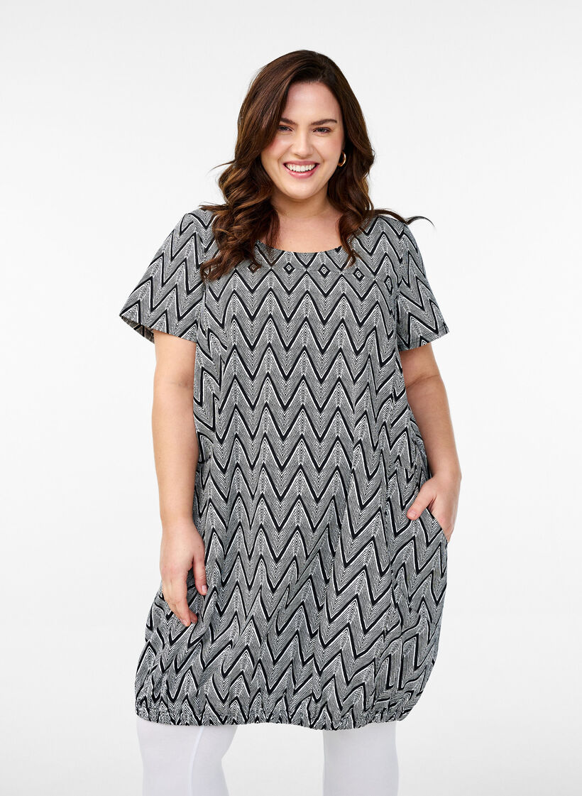 Robe en coton imprimé à manches courtes, Noir, Model image number 0