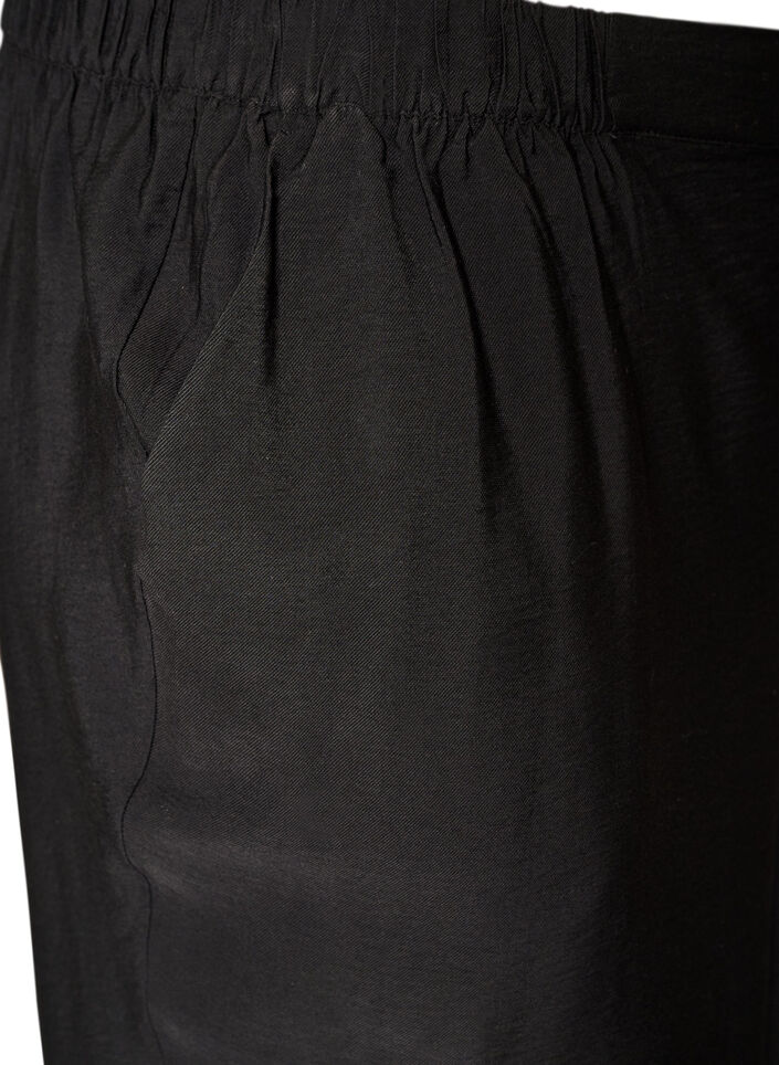 Pantalon en viscose avec taille &eacute;lastiqu&eacute;e et jambes droites, Noir, Packshot image number 2