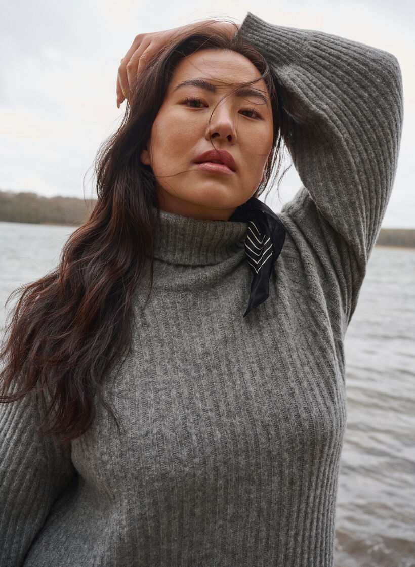 Langes Strickkleid mit Rollkragen, Medium Grey Mel., Image image number 1