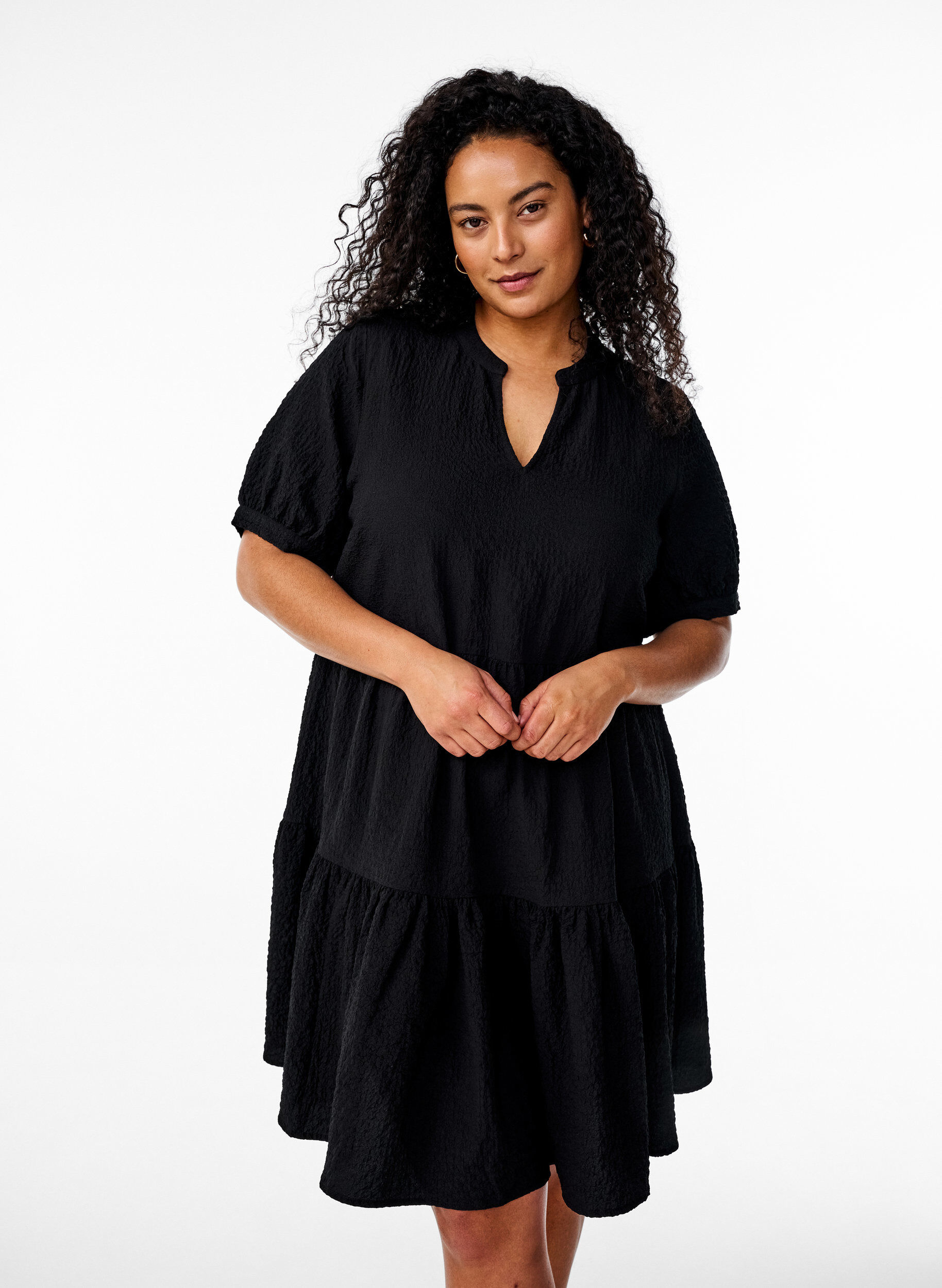 Zizzi Kurzes A-Linien-Kleid, Schwarz, Model image number 0