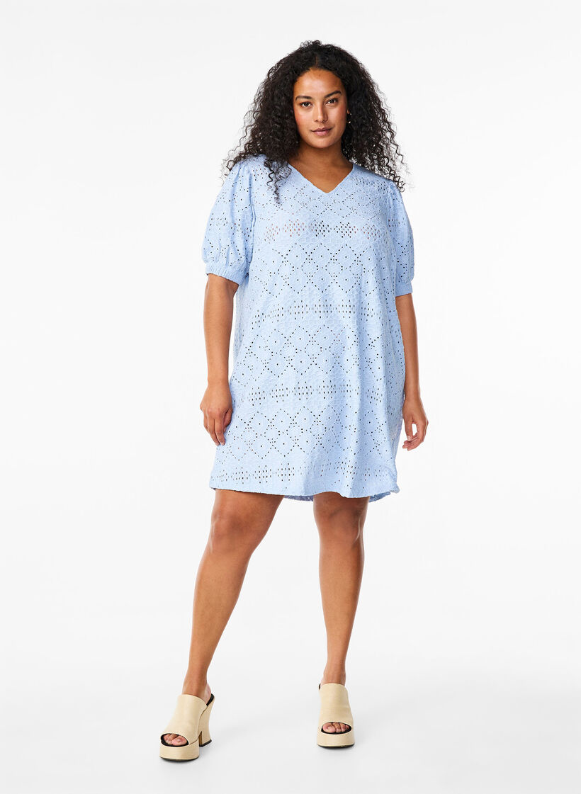Robe courte avec col en V et motifs à trous, Cashmere Blue, Model image number 2
