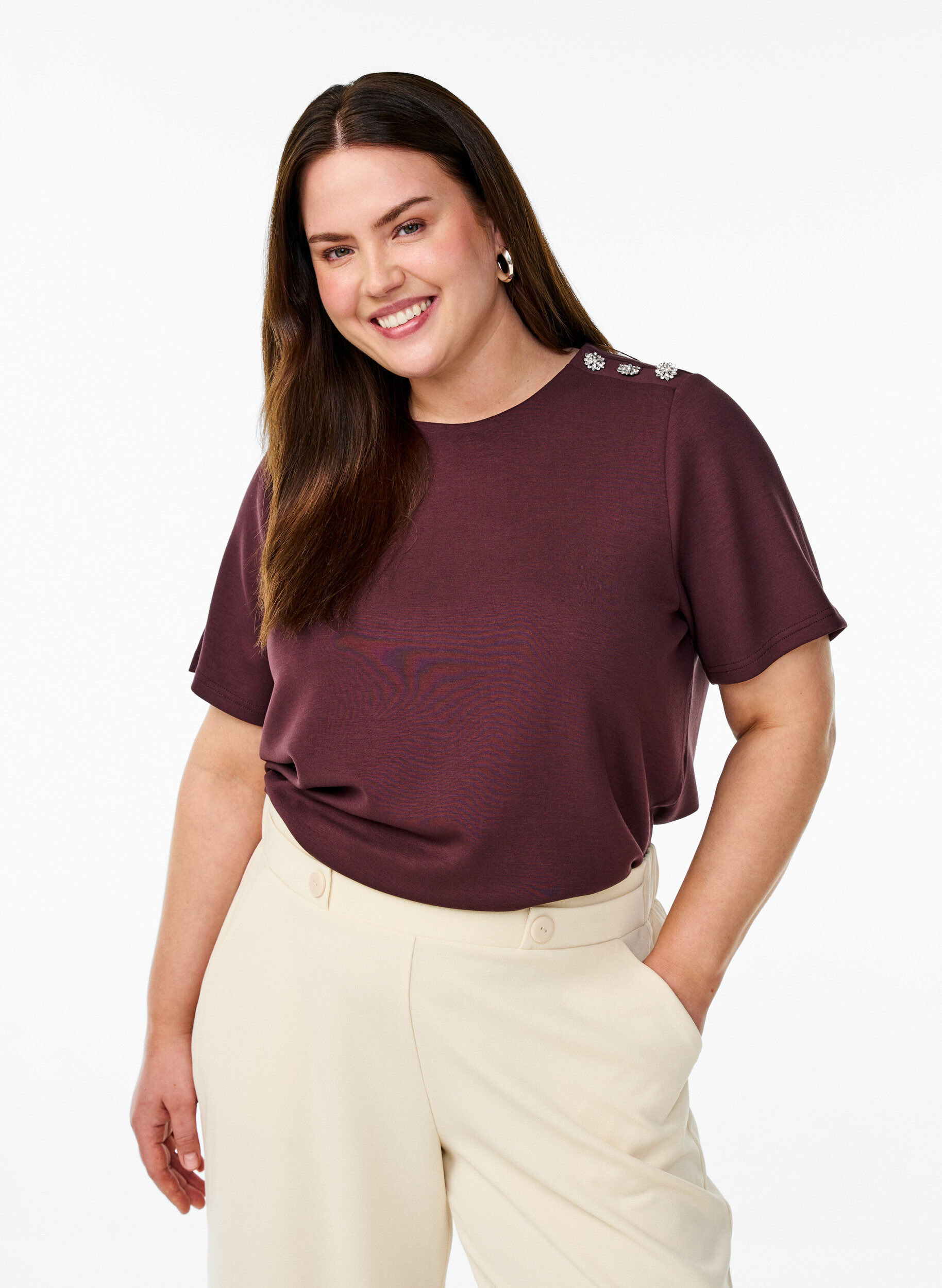 Zizzi Kurz&auml;rmelige Bluse mit Knopfdetail, Dunkles Bordeaux, Model image number 0