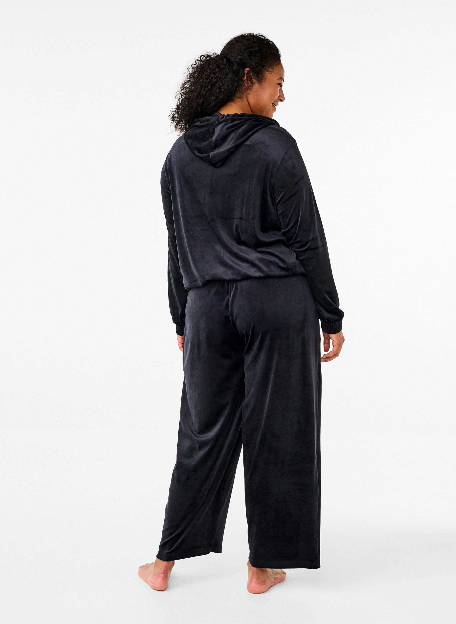 Zizzi Pantalon ample en velours, Black, Model image number 1