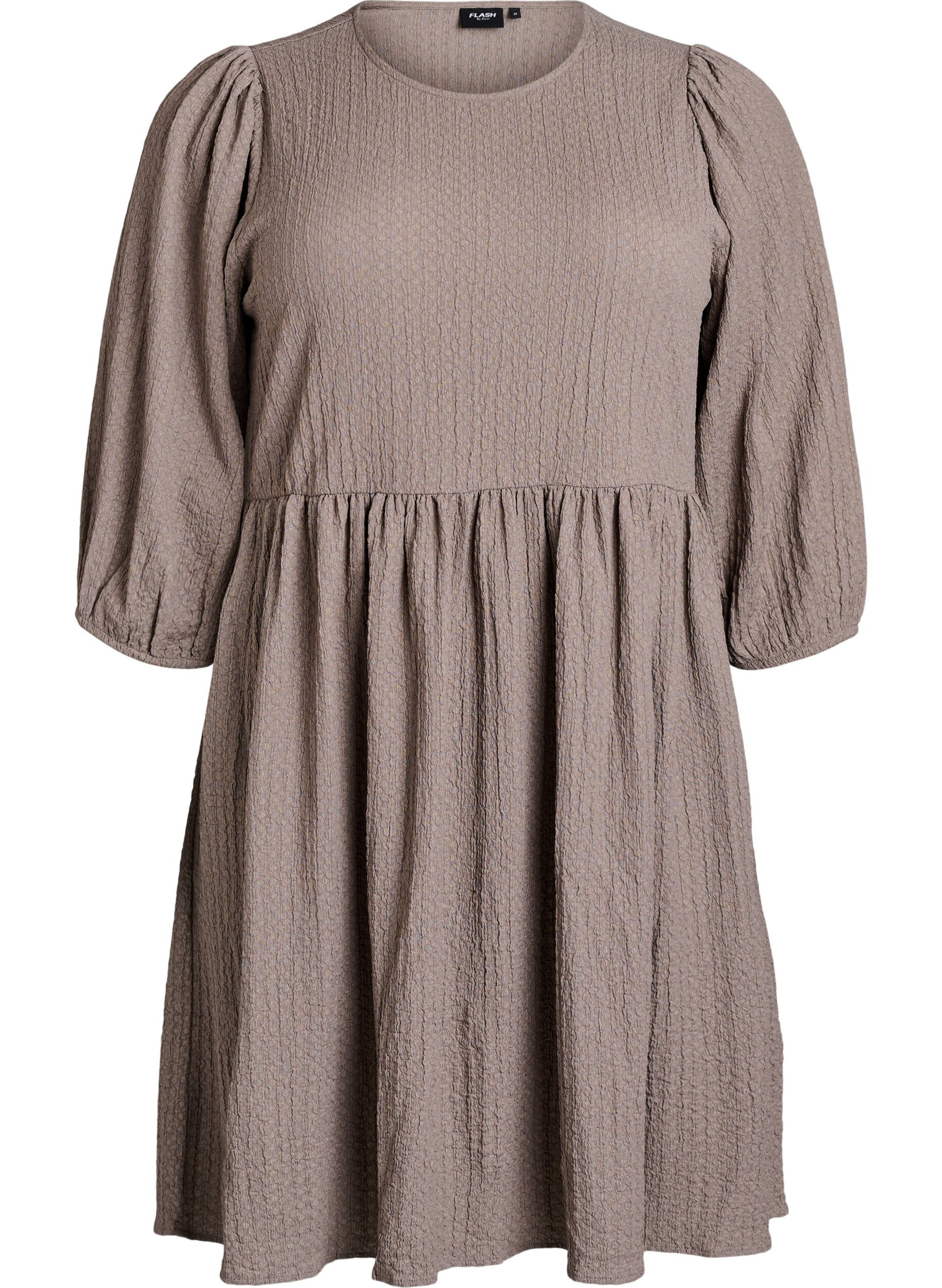 Zizzi Robe courte textur&eacute;e &agrave; manches 3/4, Beige, Packshot image number 0