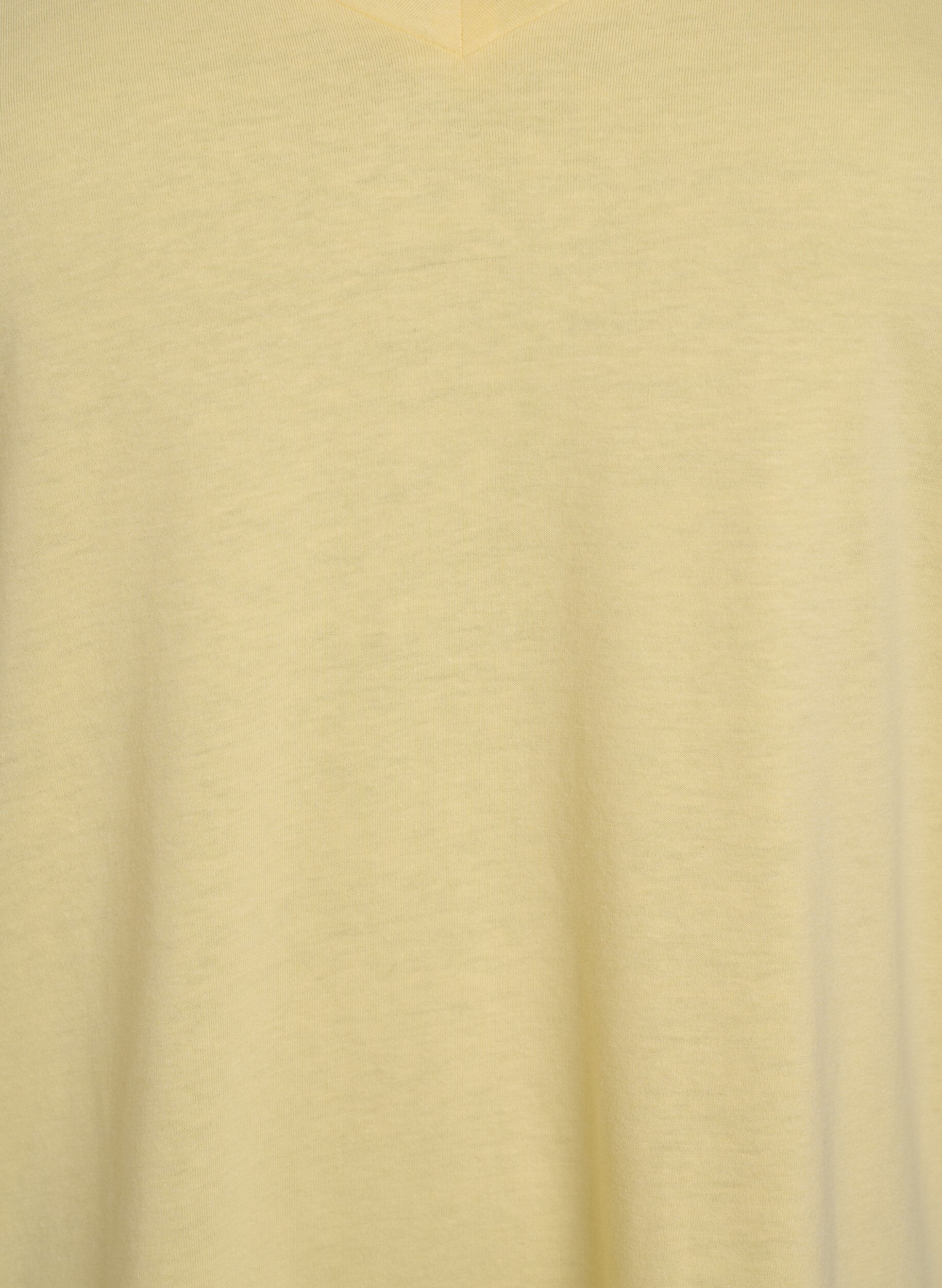 Zizzi T-shirt &agrave; manches courtes avec col en V, Jaune clair, Packshot image number 2