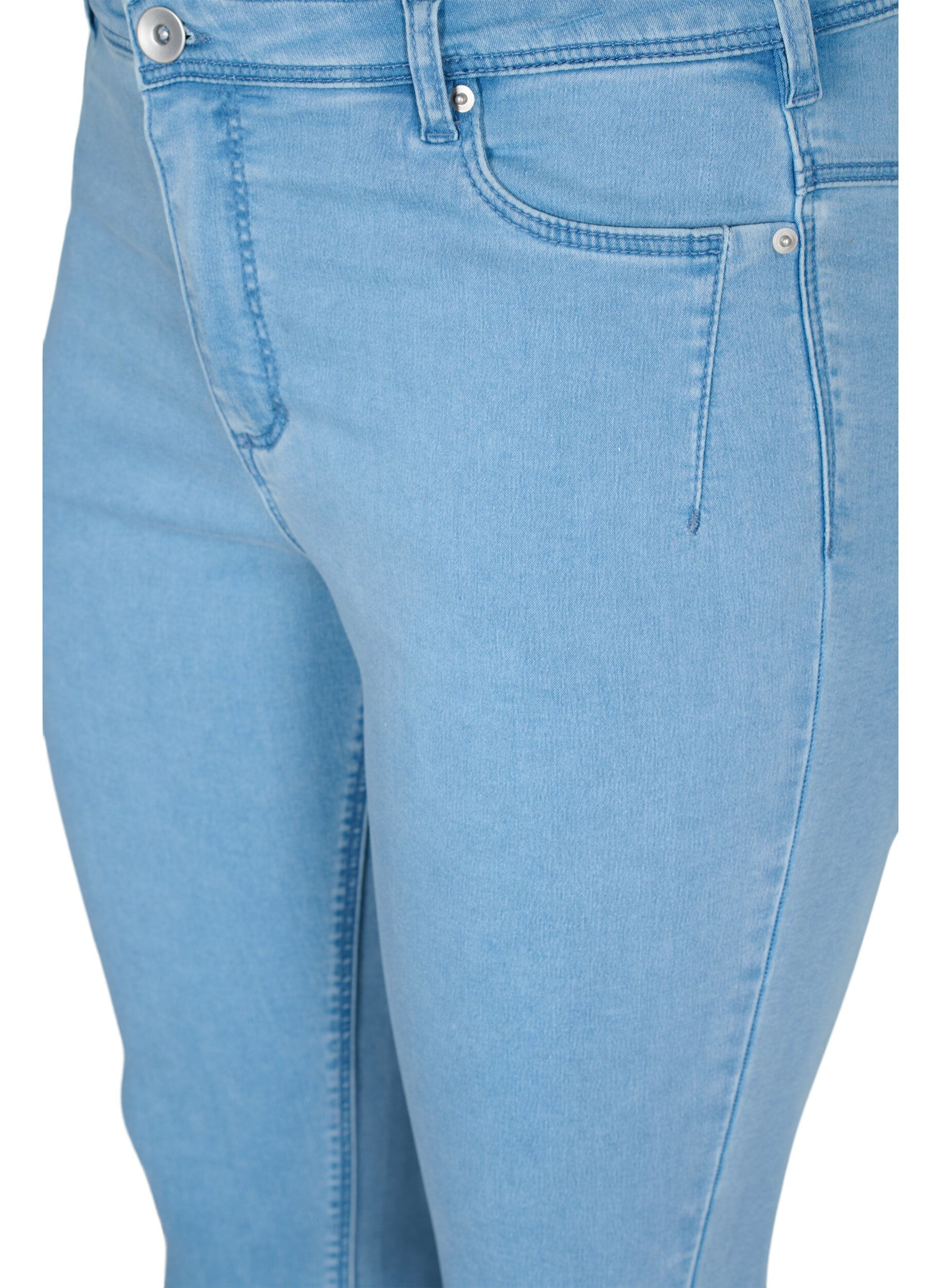 Zizzi Kurze Amy Jeans mit Rei&szlig;verschlussdetail., Blau, Packshot image number 2