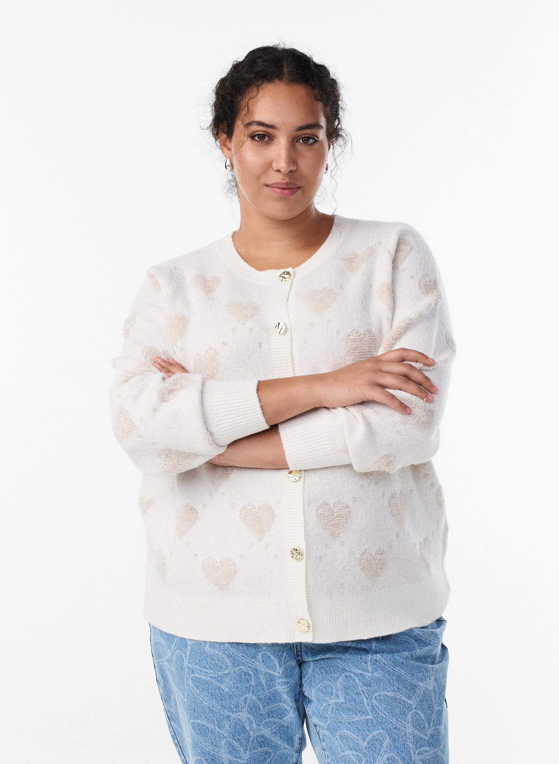 Cardigan &agrave; c&oelig;urs et boutons dor&eacute;s, Beige, Model