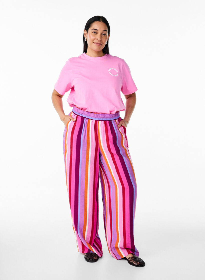 T-shirt en coton biologique avec motif de texte, Rose, Model image number 1