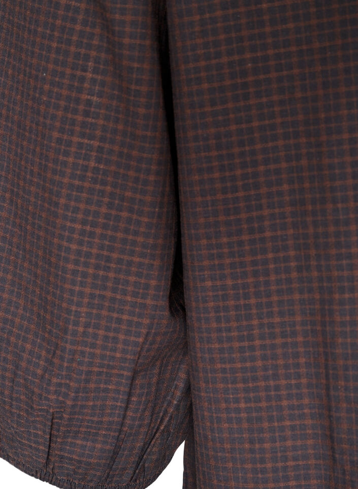 Blouse &agrave; carreaux avec col en V et manches 3/4, Marron, Packshot image number 3