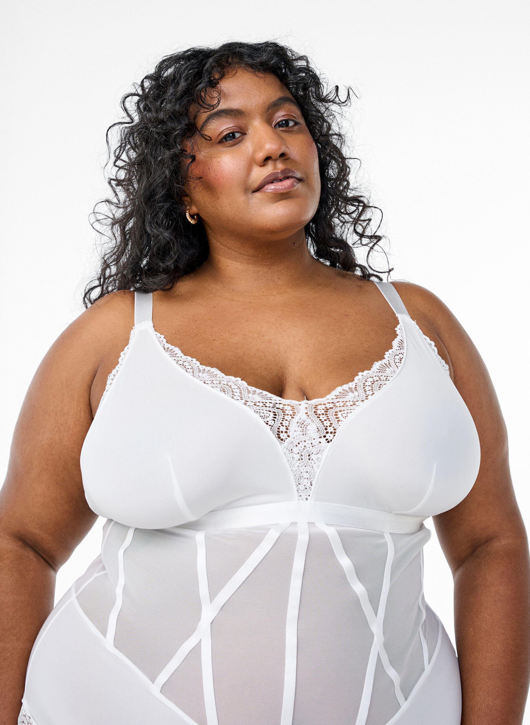Zizzi Body avec dentelle et d&eacute;tails string, Blanc, Model image number 2