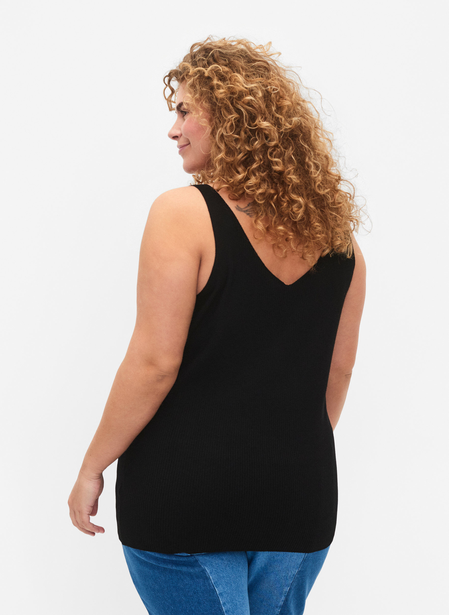 Zizzi Gestricktes Top mit V-Ausschnitt, Black, Model image number 1