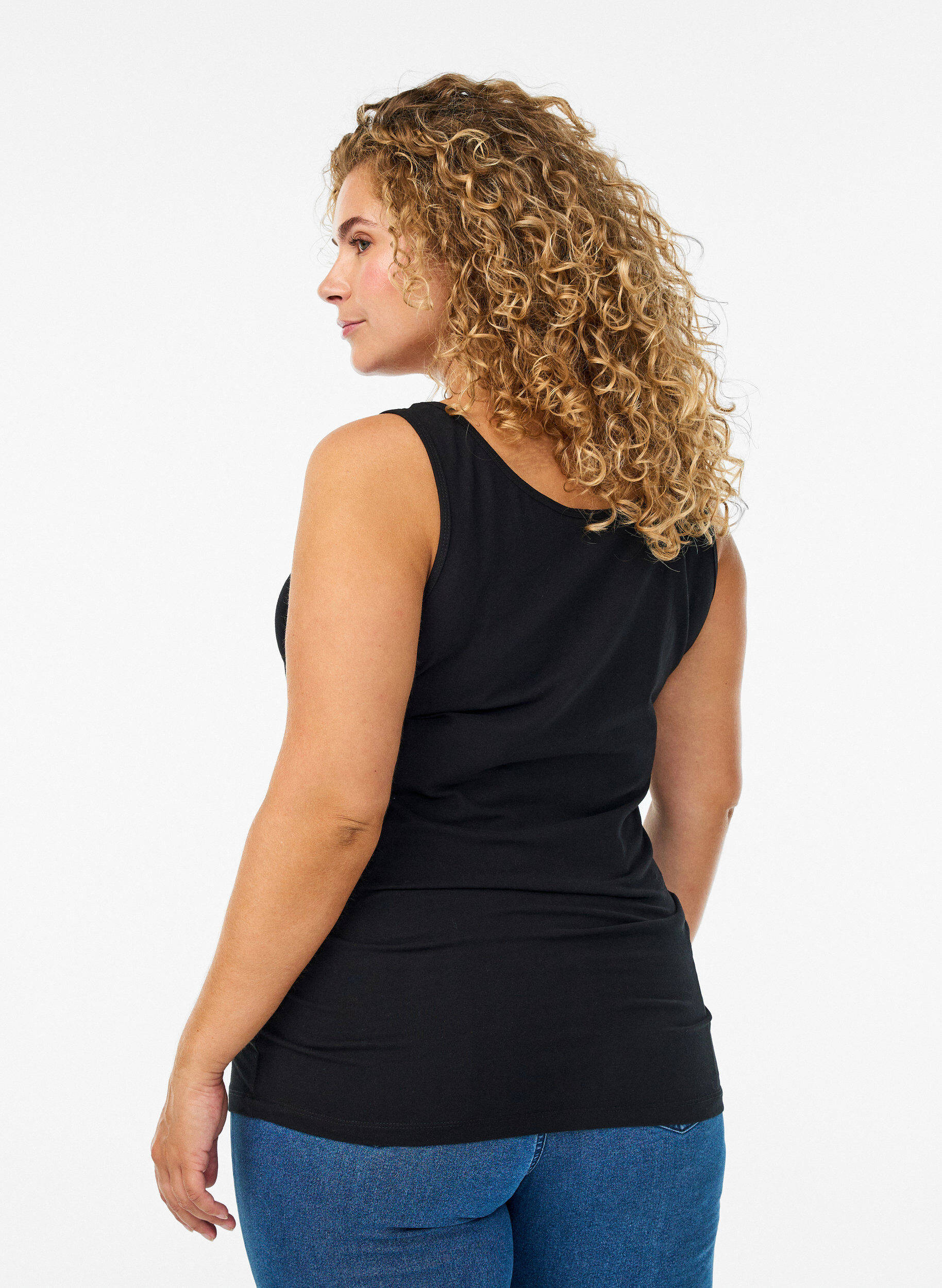 Zizzi Einfarbiges basic Top aus Baumwolle, Schwarz, Model image number 2