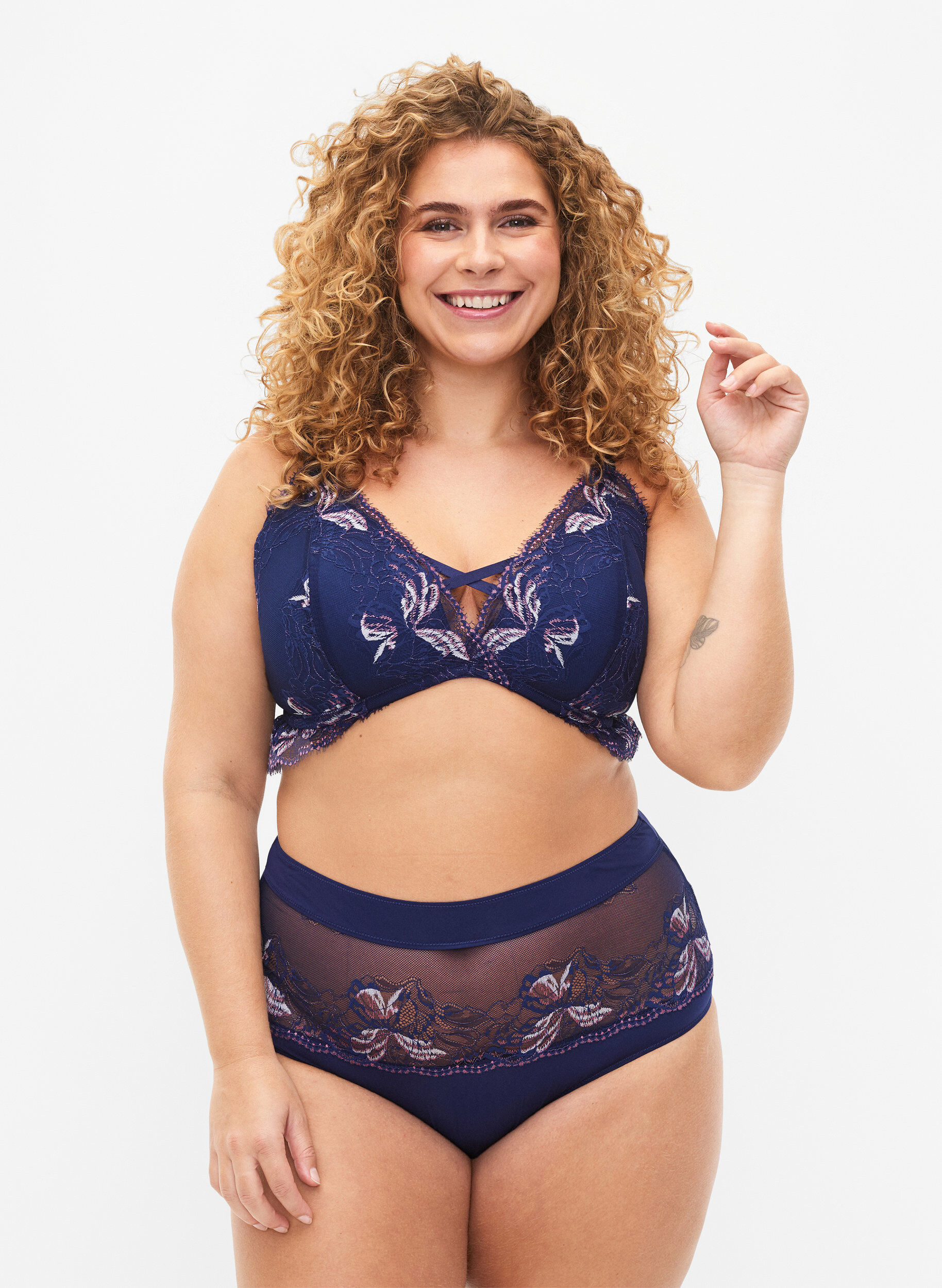 Zizzi Culotte hipster avec dentelle et taille r&eacute;guli&egrave;re, Medieval Blue, Model image number 0