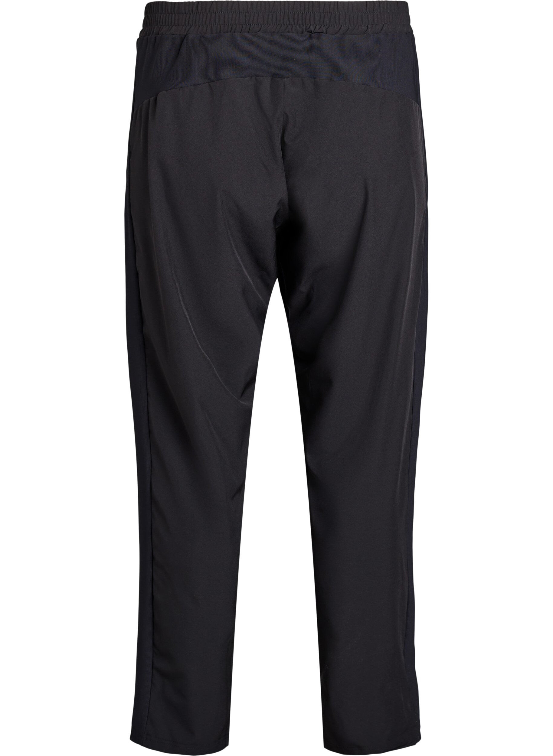 Zizzi Pantalon d&rsquo;entra&icirc;nement l&eacute;ger dot&eacute; de poches, Noir, Packshot image number 1