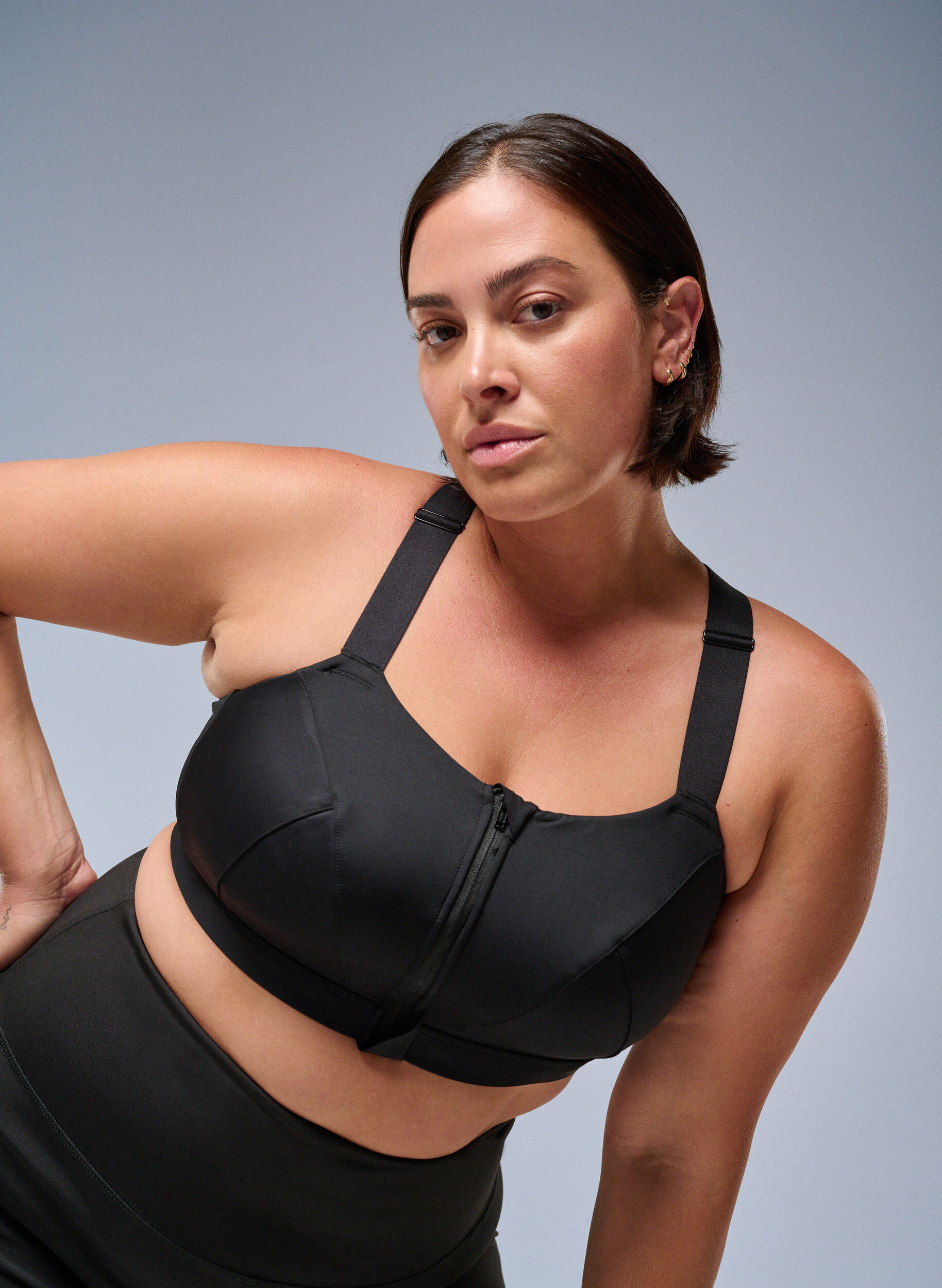 Soutien-gorge de sport avec une fermeture sur le devant et un maintien &eacute;lev&eacute;