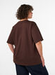 T-shirt avec strass et col rond, Marron, Model image number 2