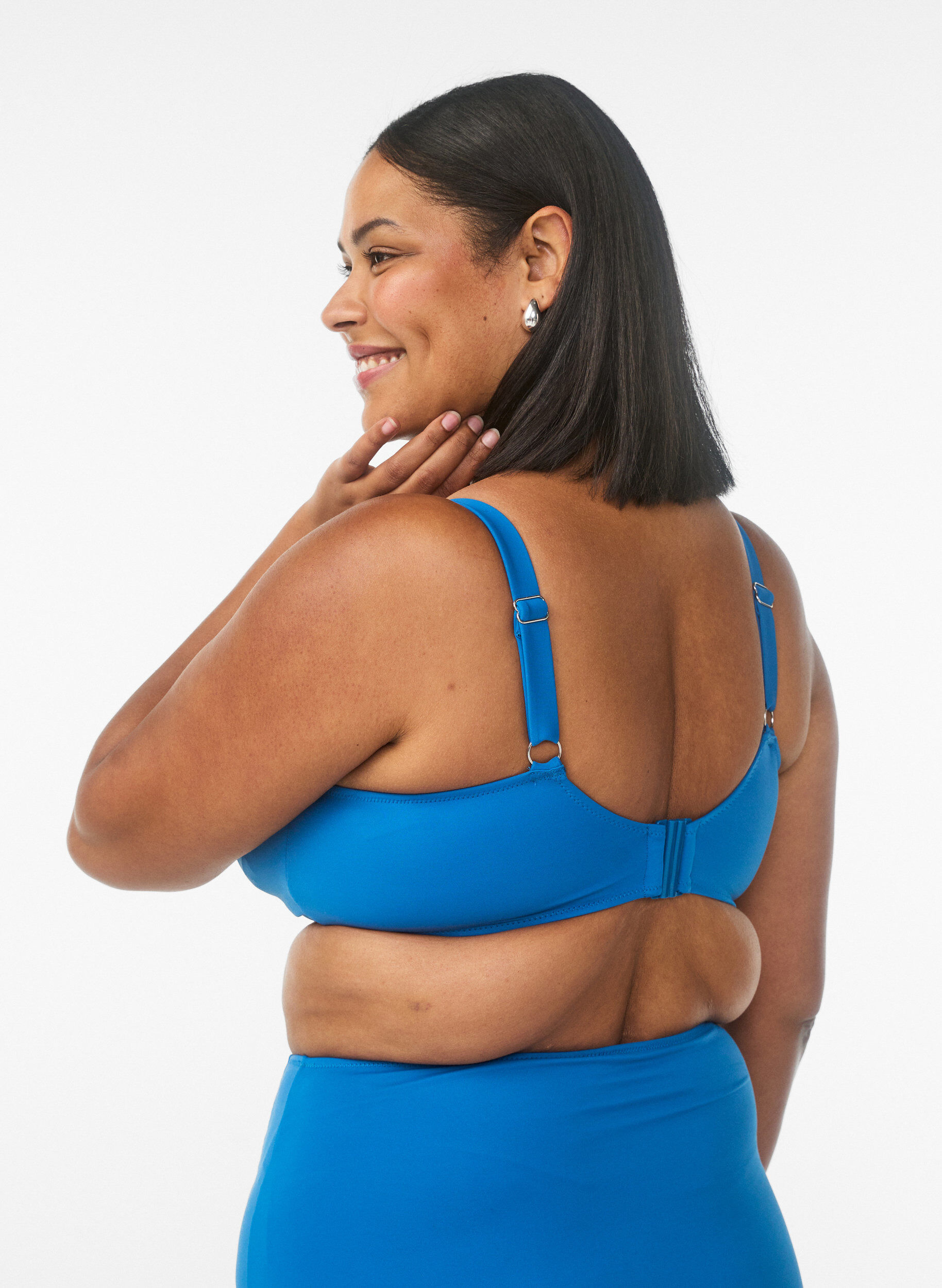 Zizzi Soutien-gorge de bikini &agrave; armatures avec drap&eacute;, Bleu, Model image number 2