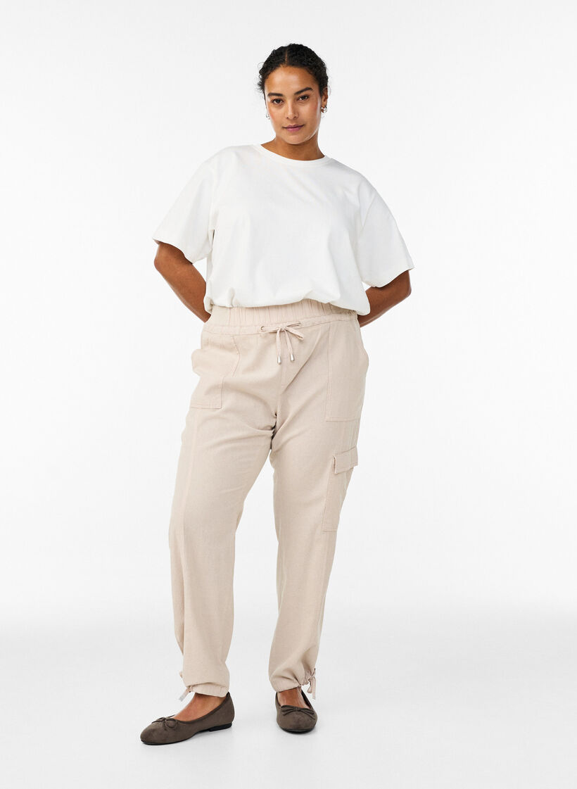 Pantalon cargo ample en coton, Beige, Model image number 0
