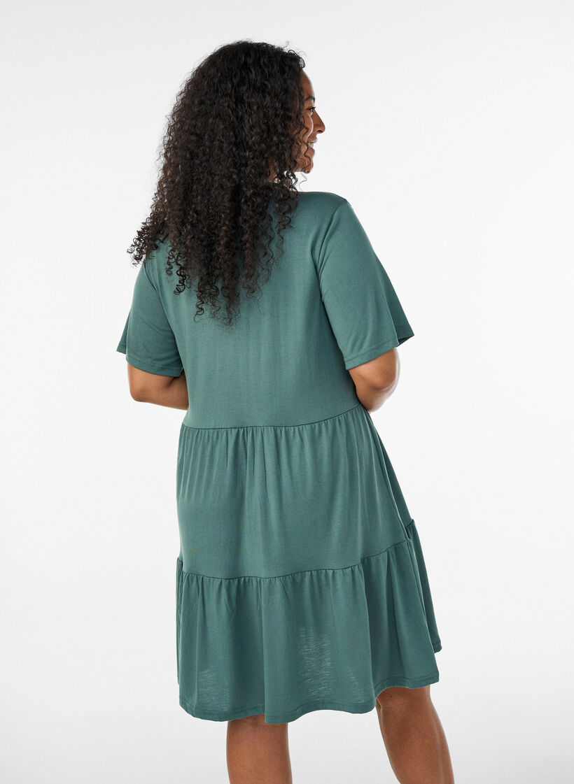 Jerseykleid mit Spitzendetails und mehrlagigem Rock, Gr&uuml;n, Model image number 2