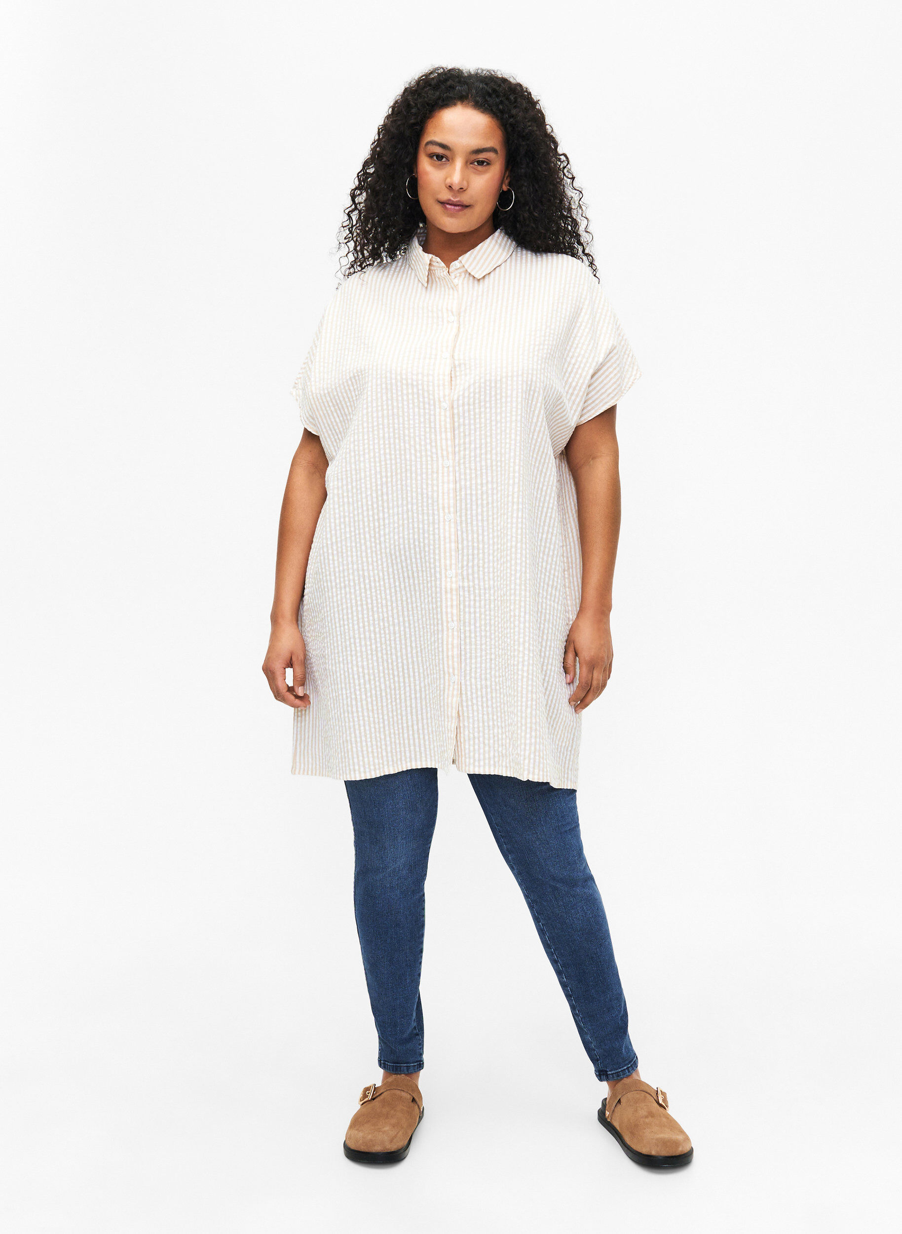 Zizzi Langes gestreiftes Baumwollhemd, White/Natrual Stripe, Model image number 2