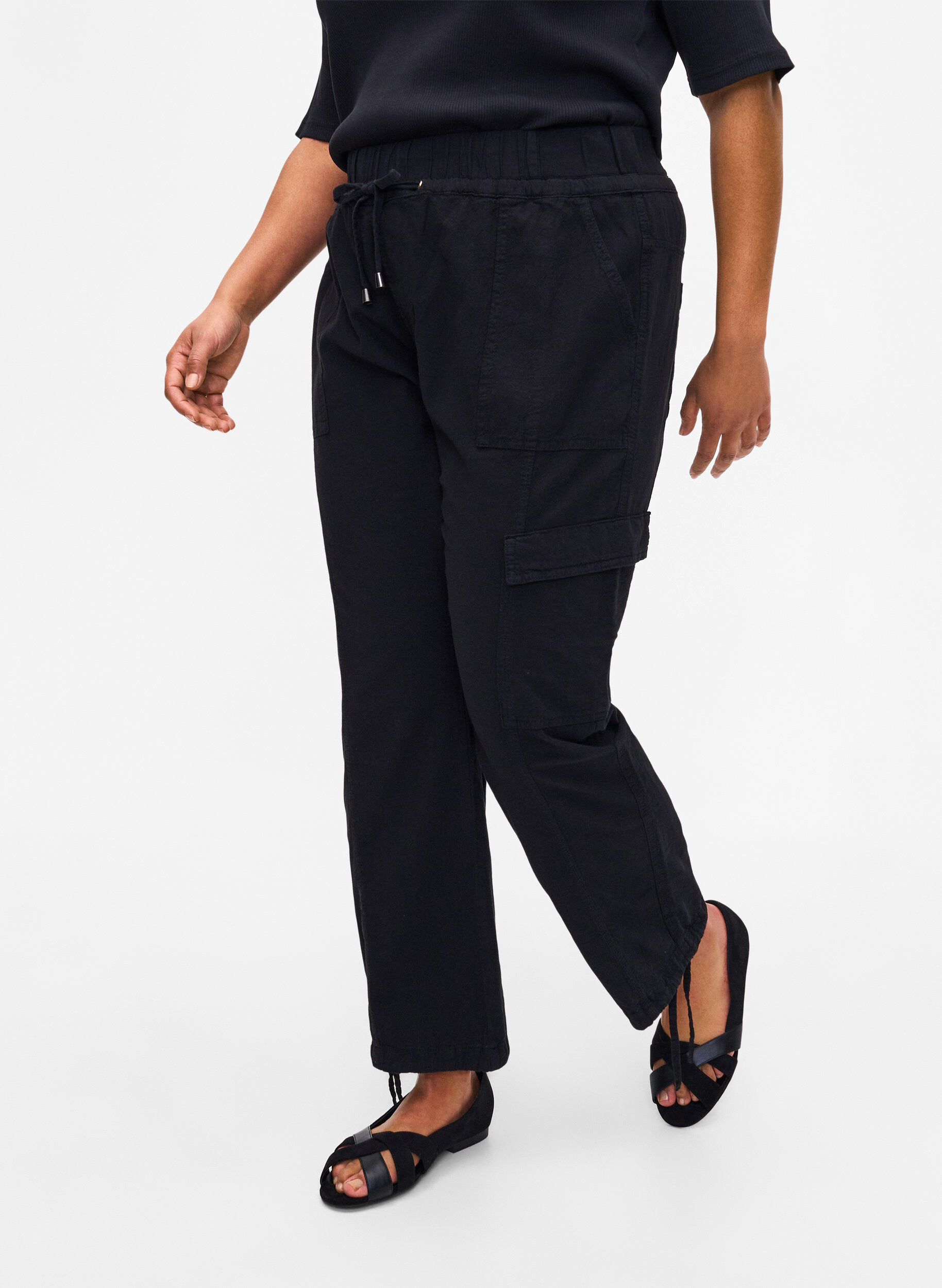 Zizzi Pantalon ample en coton, Noir, Model image number 2