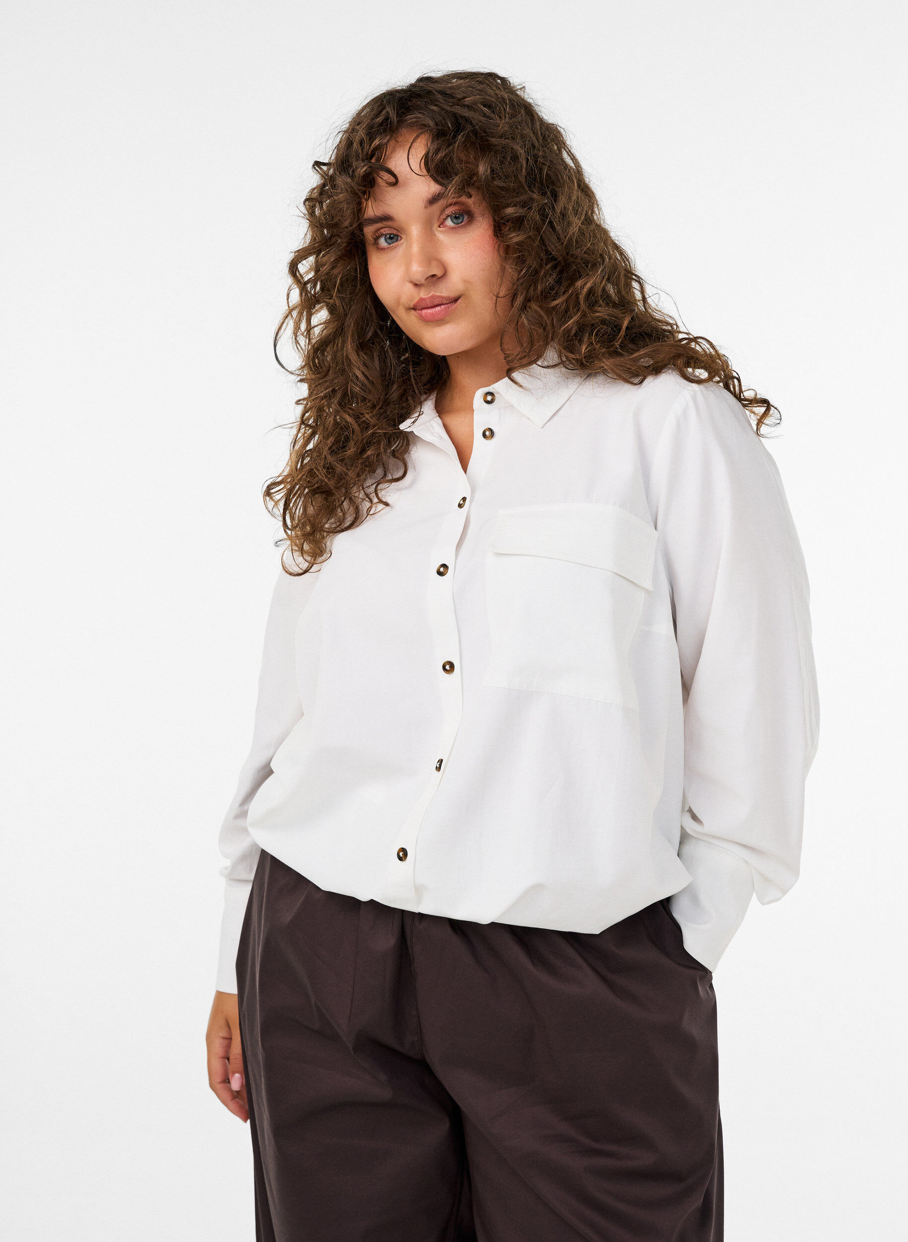 ZizziChemise coupe ballon avec poche poitrine, Blanc, Model image number 0