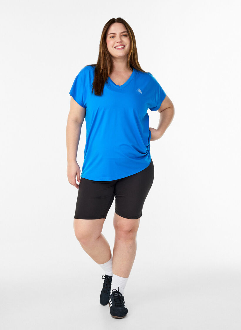 Lockeres Trainings-T-Shirt mit V-Ausschnitt, Blau, Model image number 1