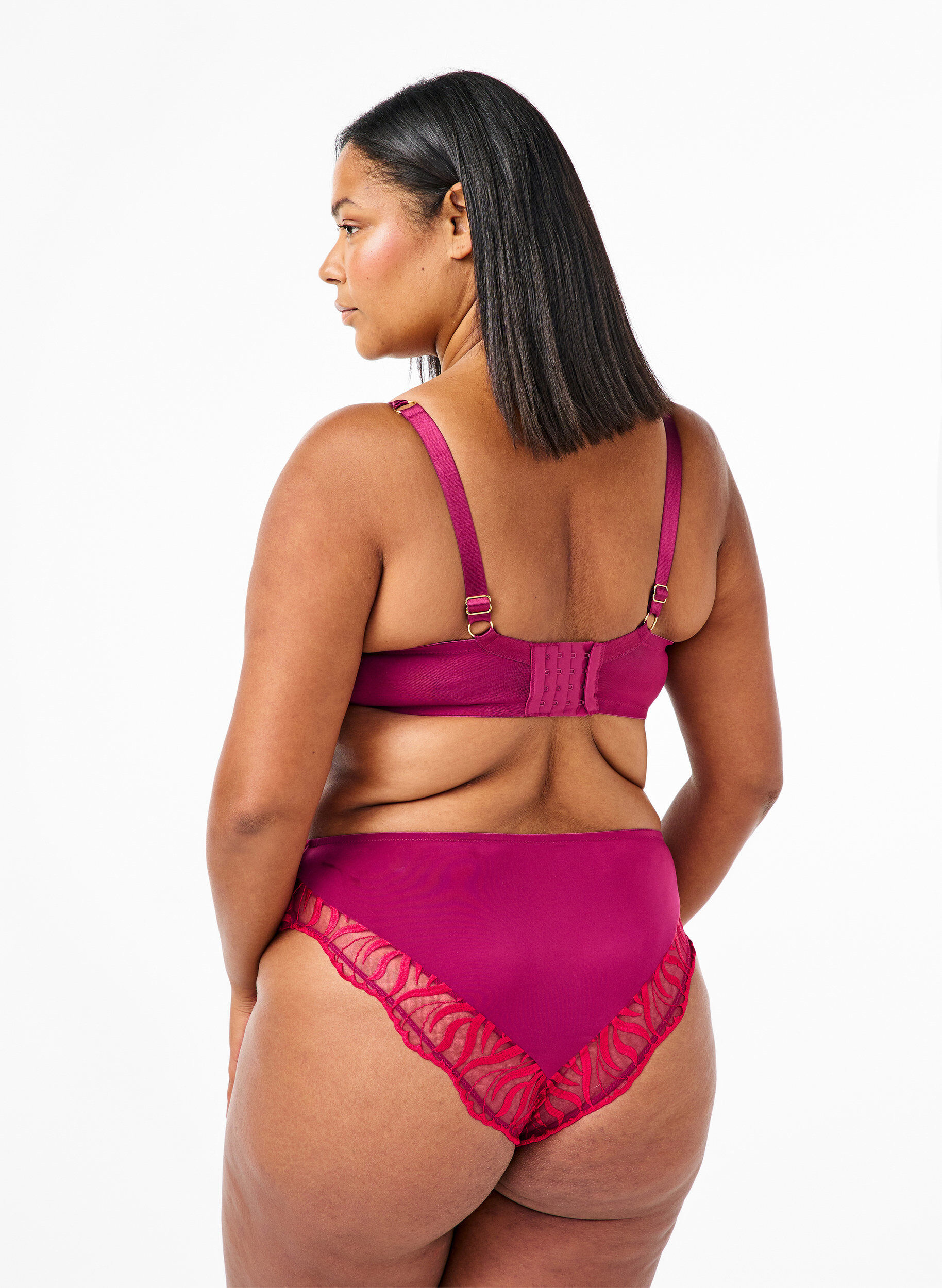 Zizzi Culotte tai avec broderie et taille r&eacute;guli&egrave;re, Rouge, Model image number 1