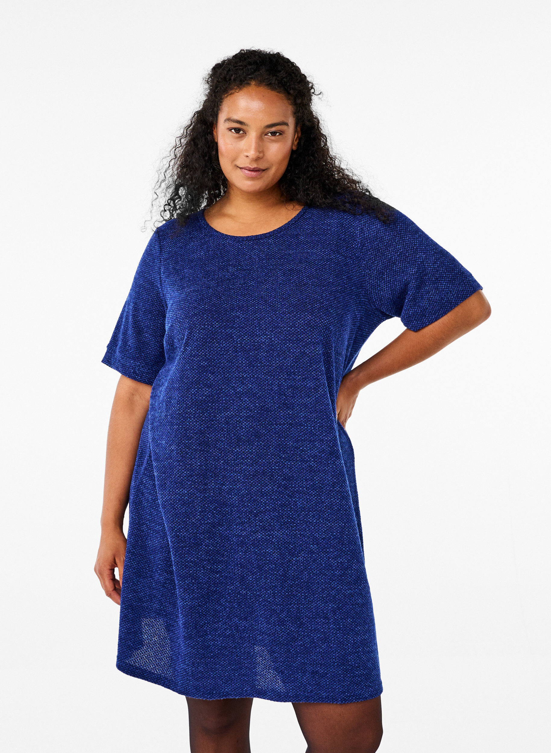 Zizzi T-Shirt-Kleid mit kurzen &Auml;rmeln, Sodalite Blue, Model image number 0