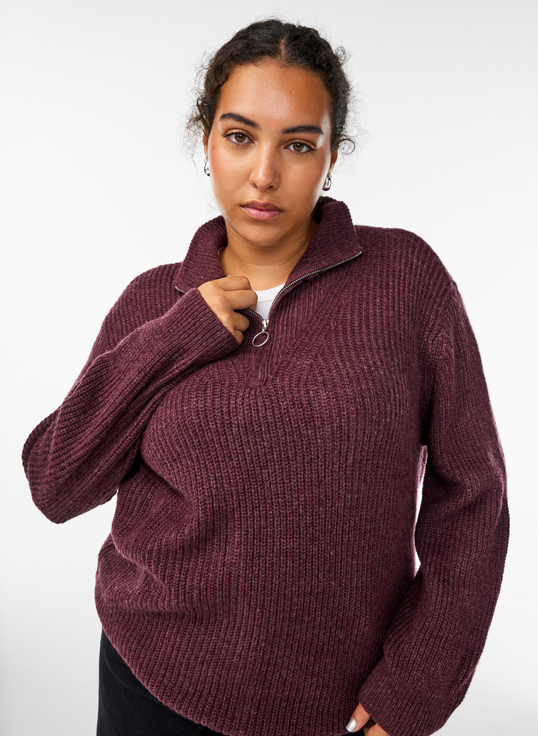ZizziPull en tricot avec col haut et fermeture &eacute;clair, Bordeaux, Model image number 3