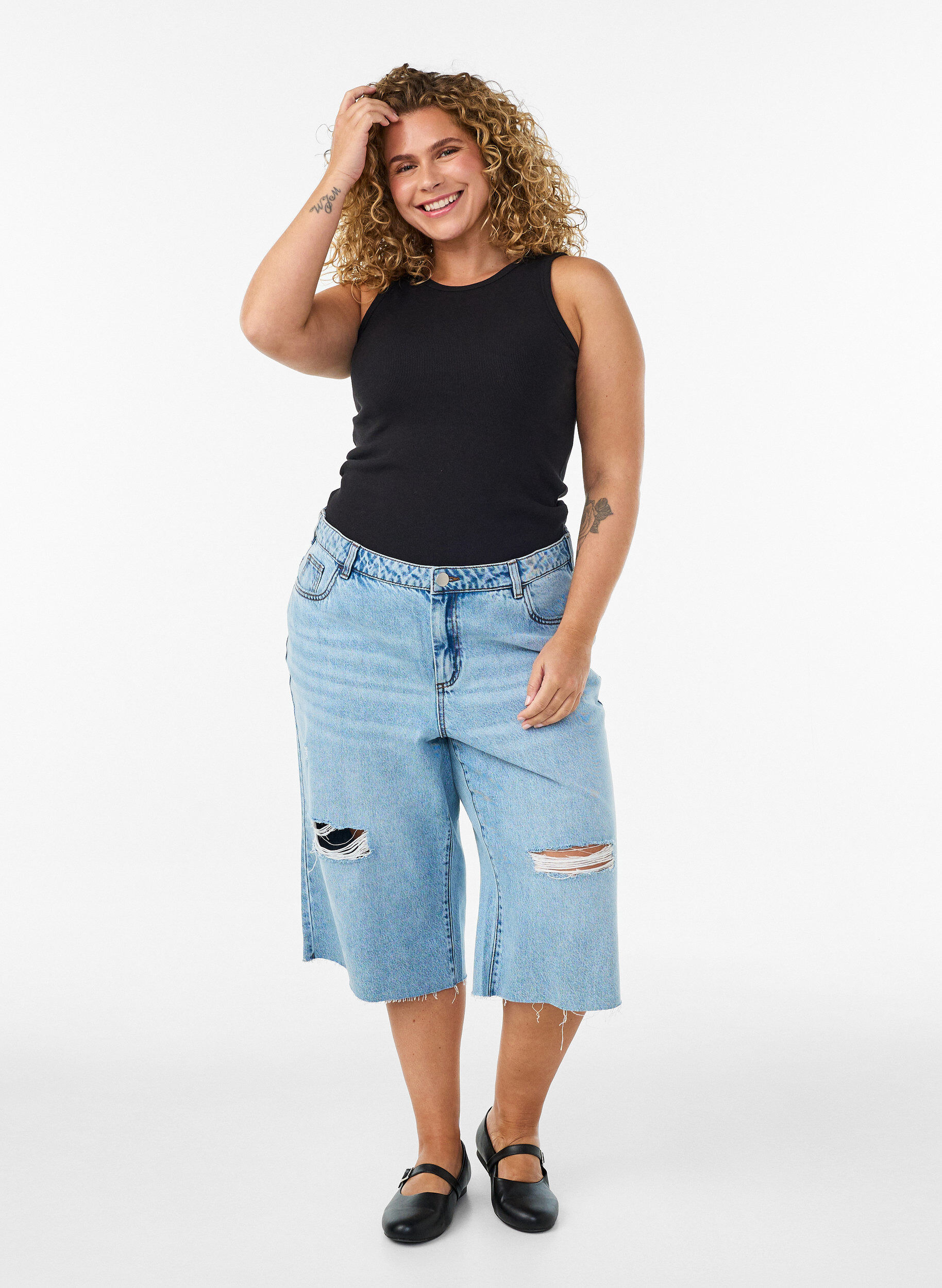 ZizziRipptop aus Baumwolle mit hohem Kragen, Schwarz, Model image number 1