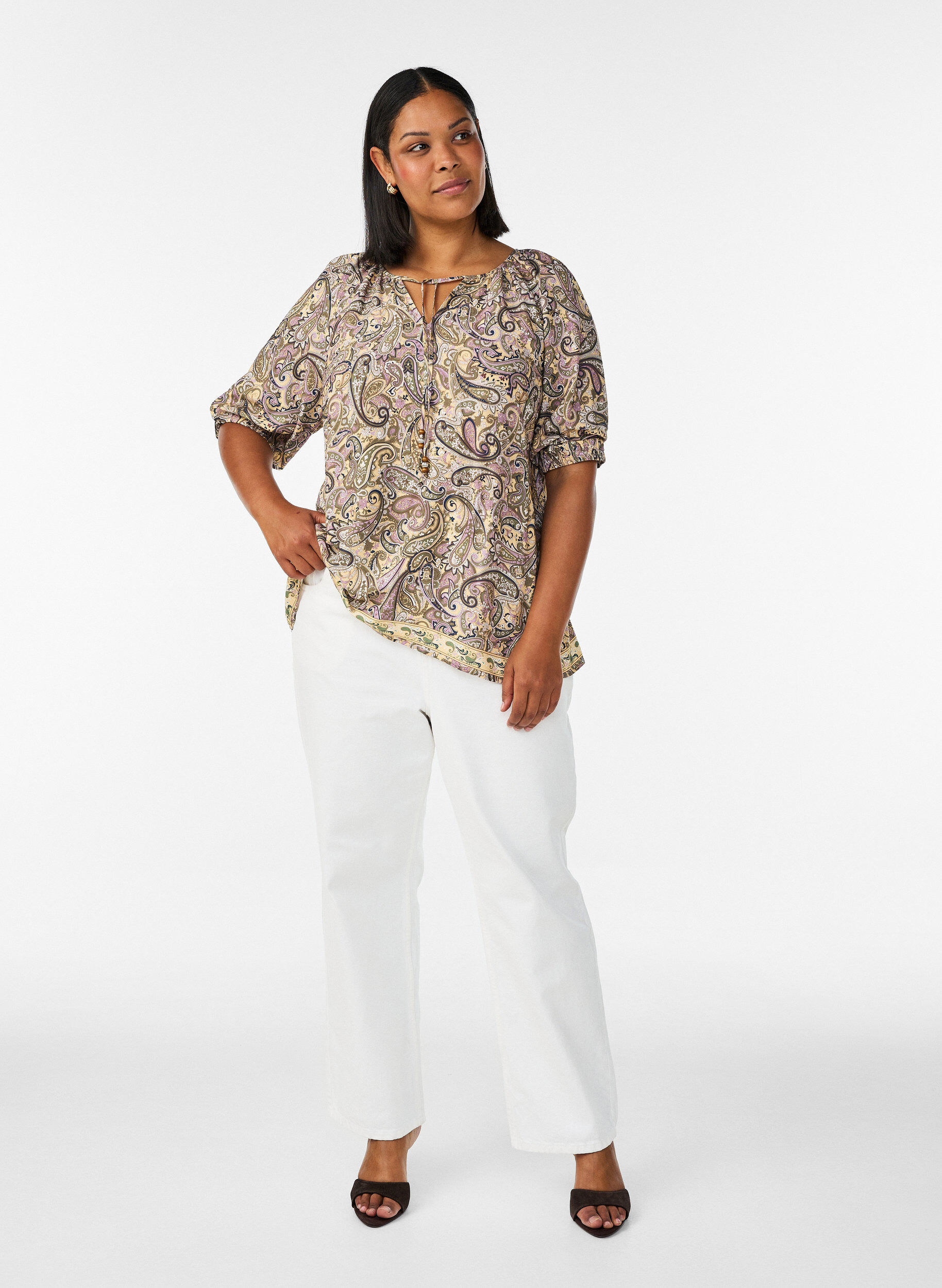 ZizziBluse aus Viskose mit Paisley-Muster und Bindeband, Gelb, Model image number 1