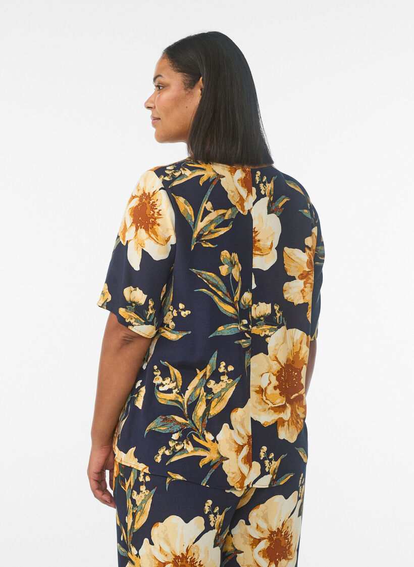 Kurz&auml;rmelige Bluse aus Viskose mit Print, Blau, Model image number 2