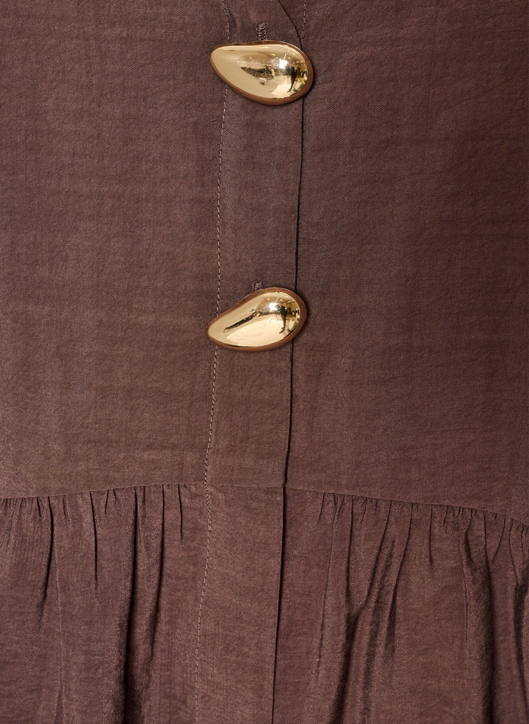 Zizzi&Auml;rmellose Sch&ouml;&szlig;chenbluse mit dekorativen Kn&ouml;pfen, Braun, Packshot image number 2