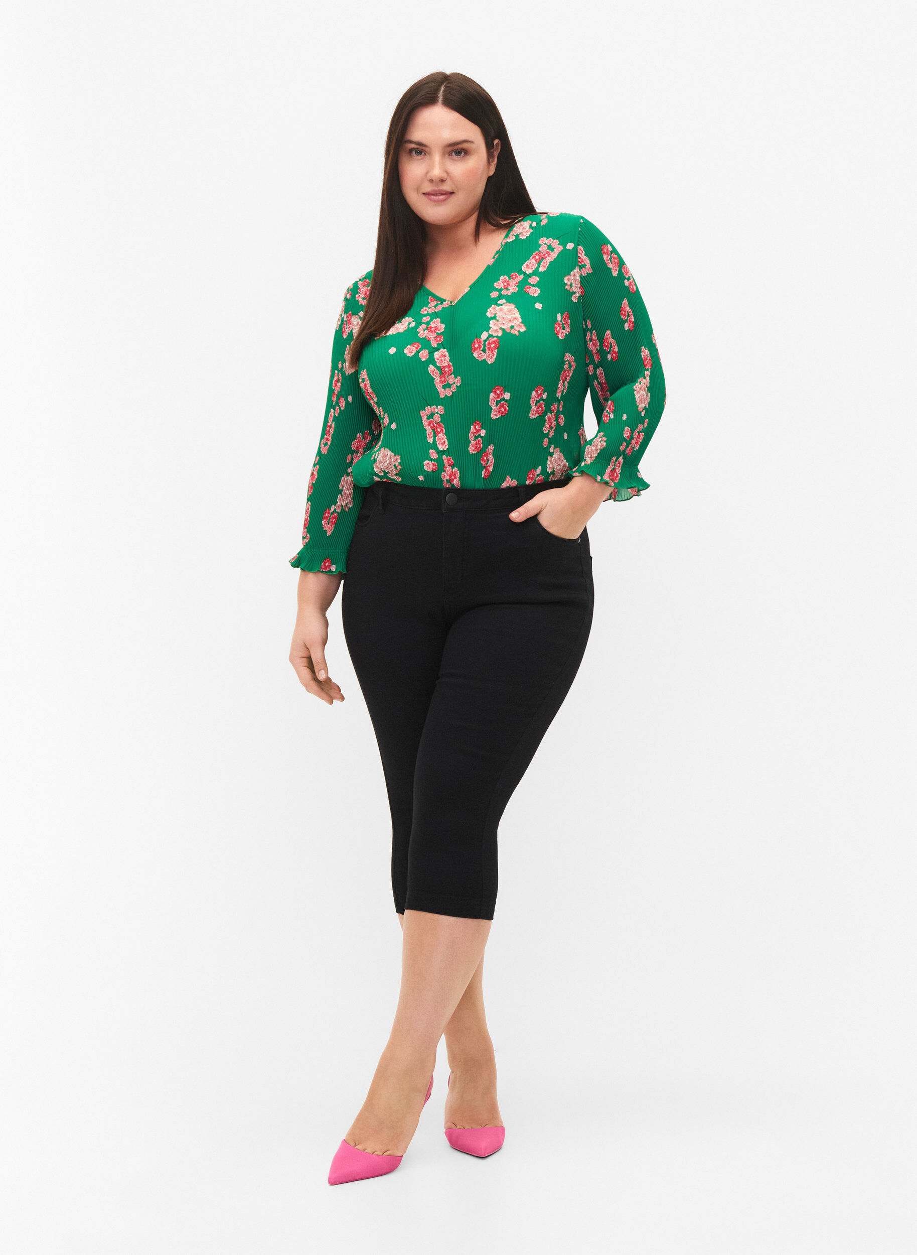 Zizzi Plissierte Bluse mit 3/4-&Auml;rmeln, Jolly Green Flower, Model image number 2