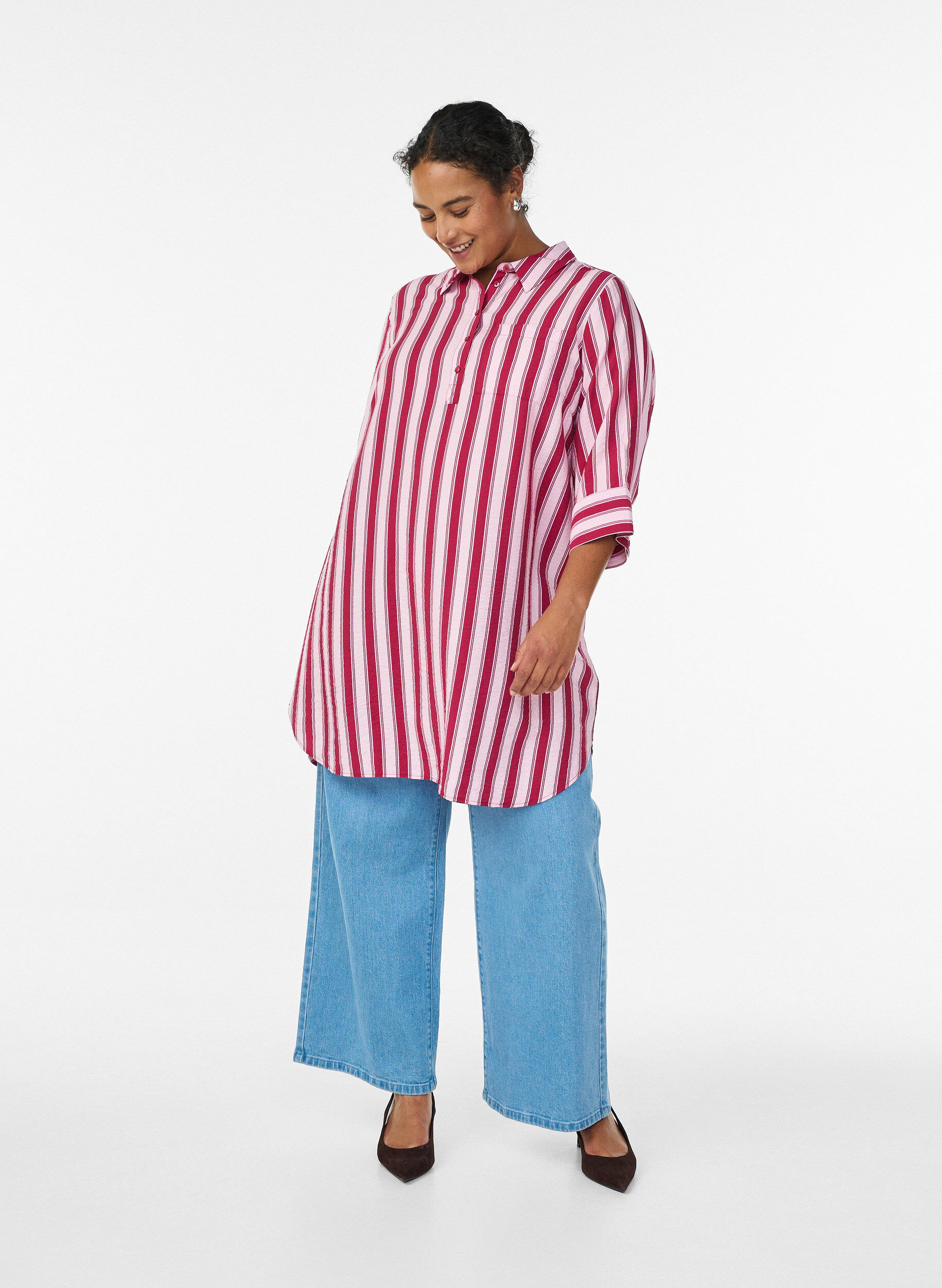 Zizzi Robe courte avec col et poche poitrine, Rose, Model image number 1