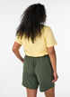 T-Shirt aus Bio-Baumwolle mit Lochstickerei, Gelb, Model image number 2