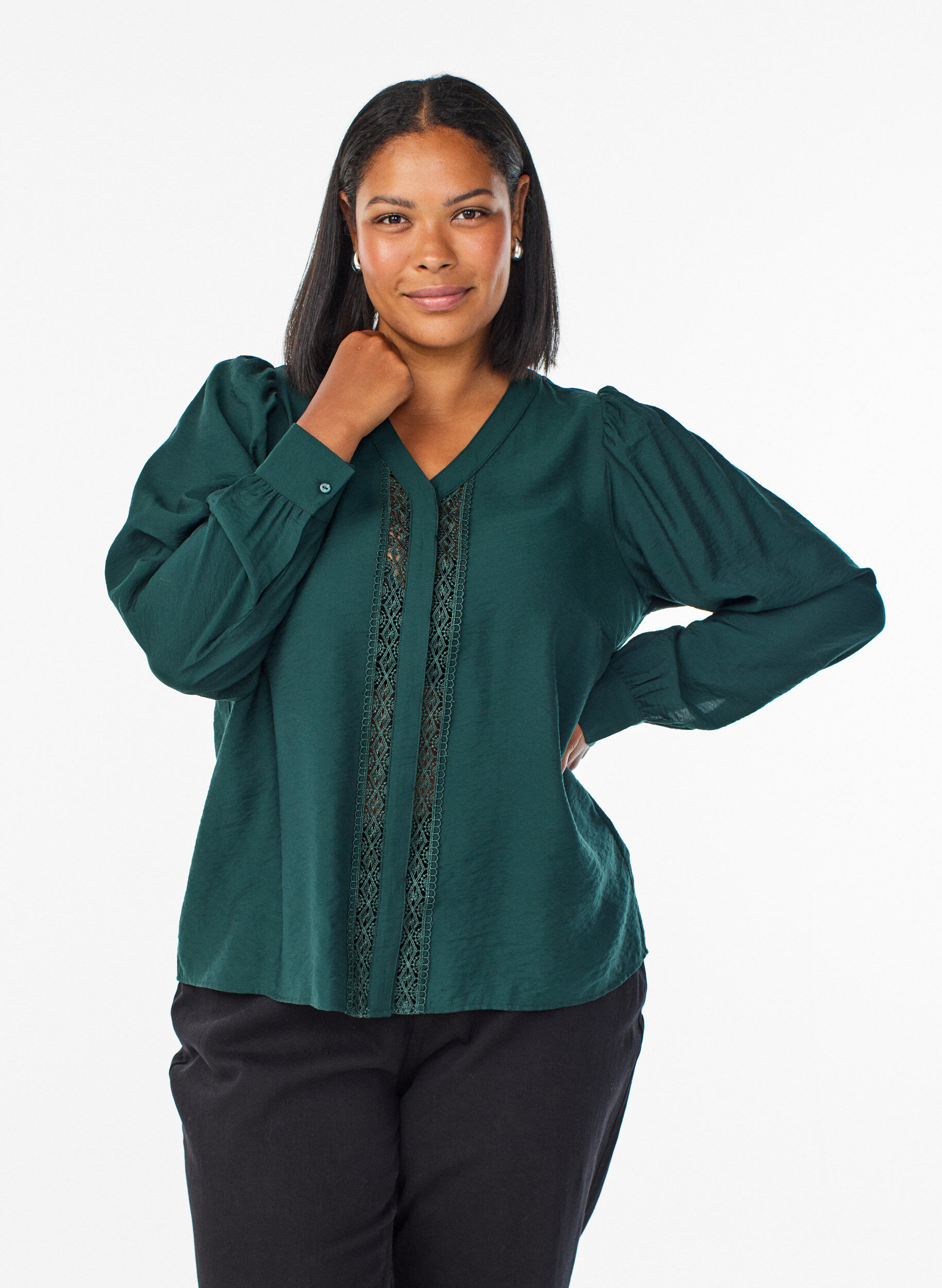 Zizzi Blouse avec col en V et bandes brod&eacute;es, Vert fonc&eacute;, Model image number 0