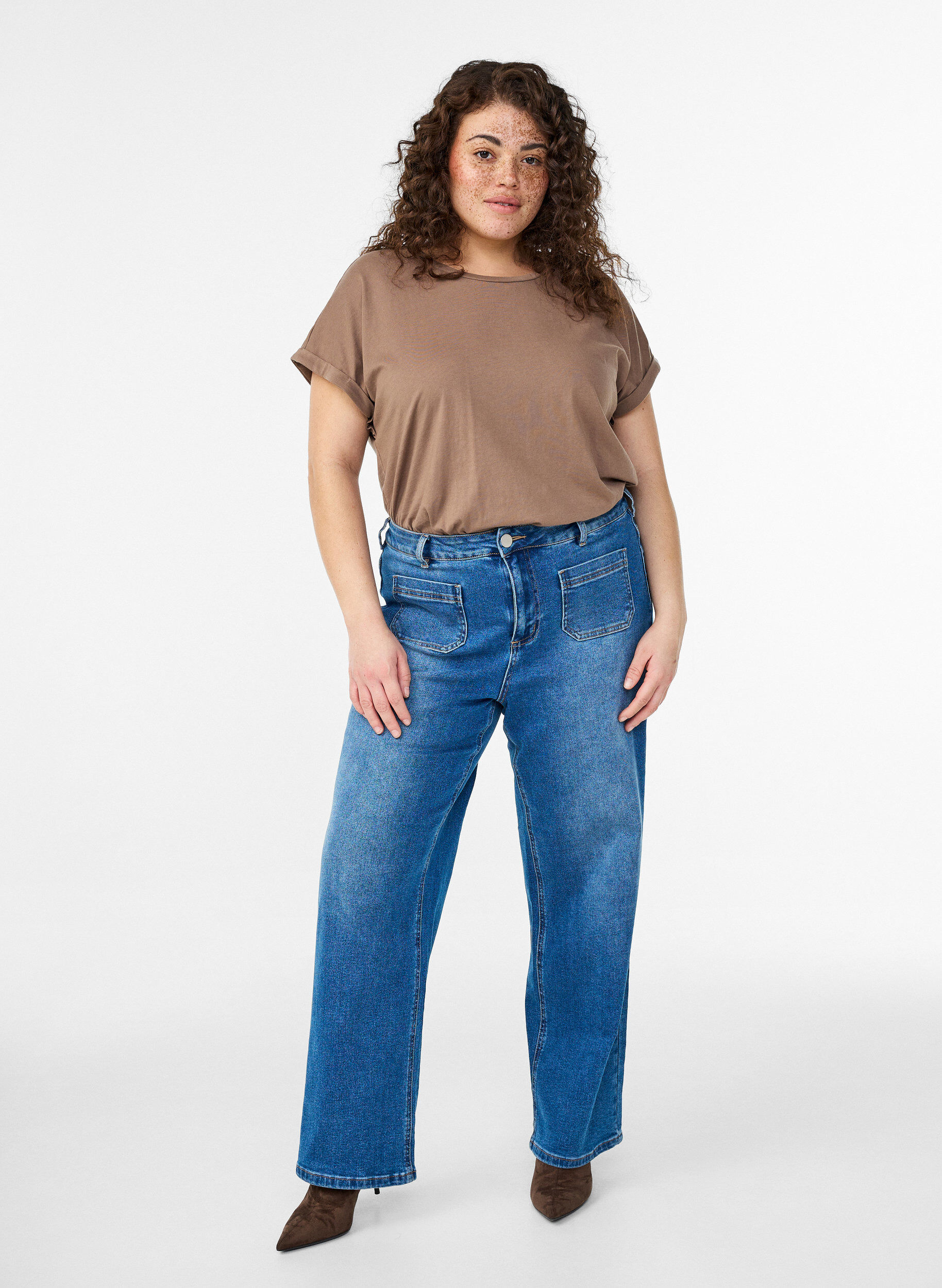 ZizziKurz&auml;rmeliges T-Shirt aus Baumwollmischgewebe, Braun, Model image number 1