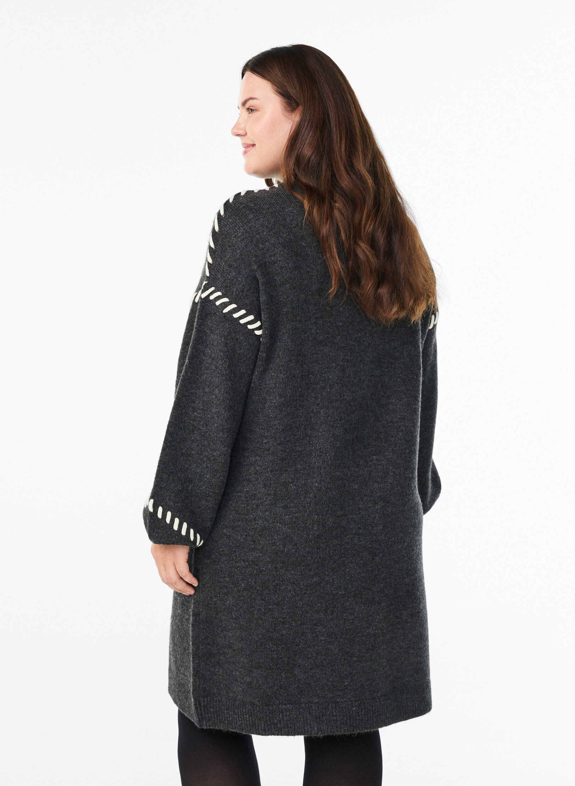 Zizzi Robe en maille avec surpiq&ucirc;res contrastantes, Gris anthracite, Model image number 2