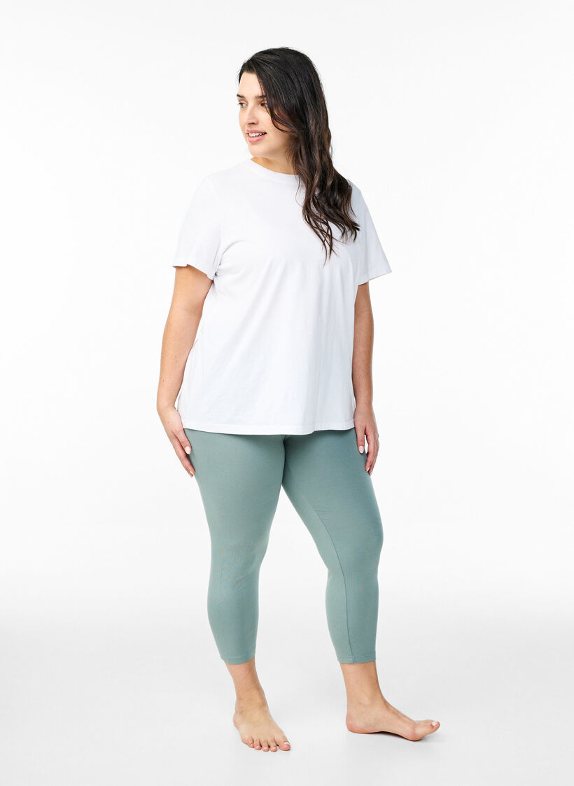 Basic 3/4-Leggings aus Viskose, Gr&uuml;n, Model image number 1