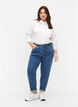 Mille Mom Fit Jeans mit Stickerei, Blau, Model image number 0