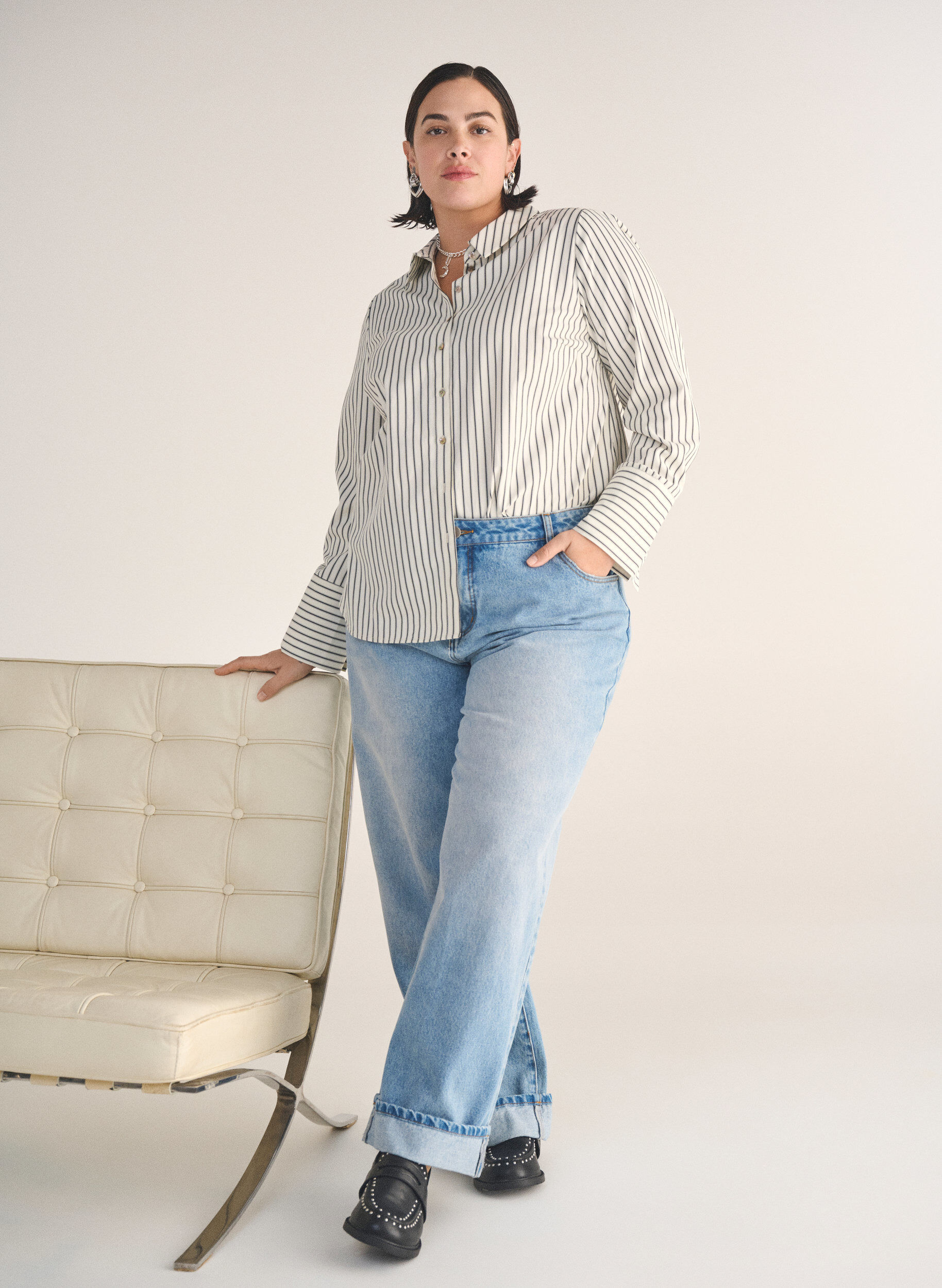 Zizzi Gestreiftes Hemd mit weiten &Auml;rmeln, Wei&szlig;, Image image number 0