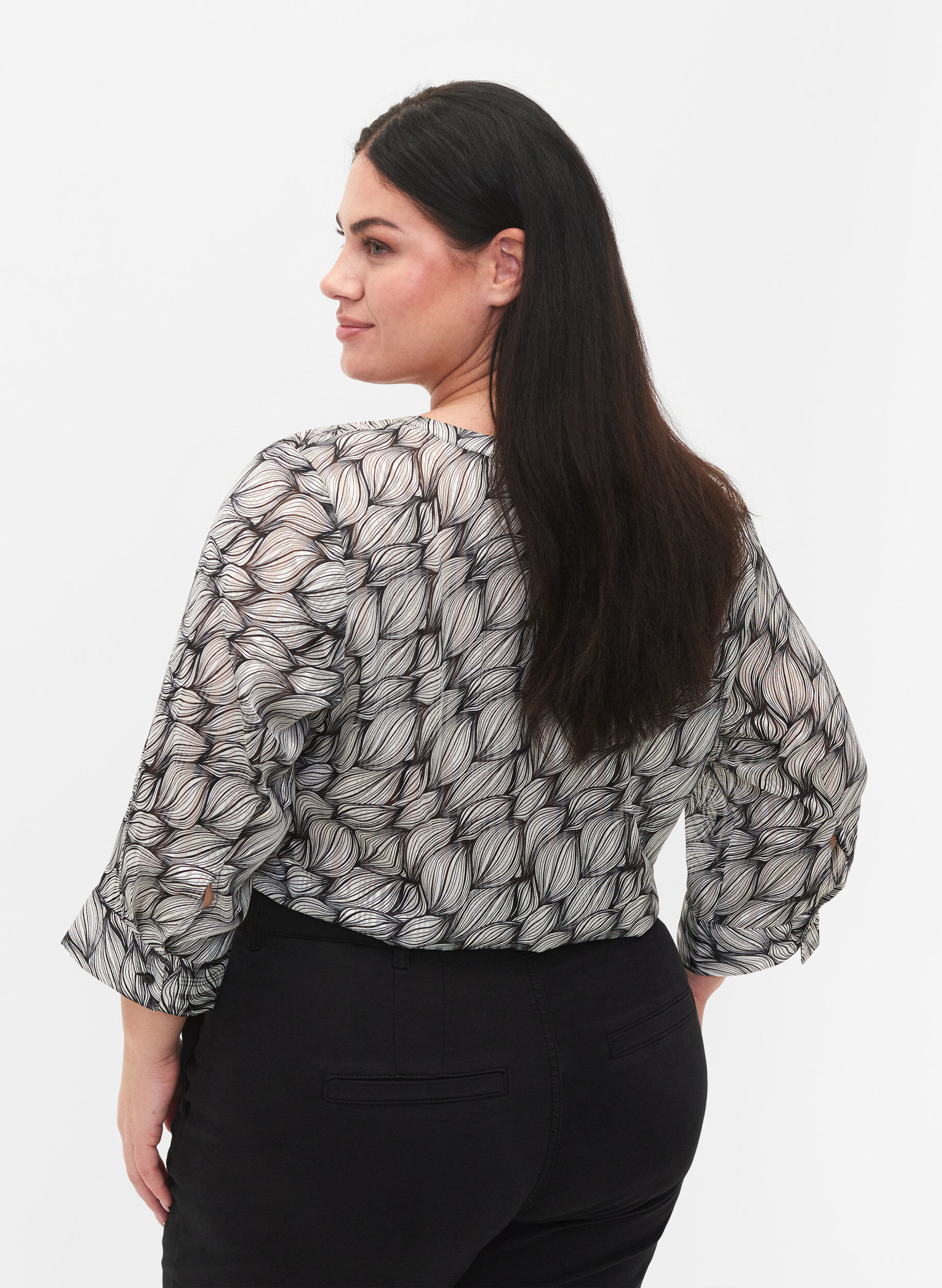 Zizzi Blouse avec imprim&eacute; et manches 3/4 , Black White Leaf, Model image number 1
