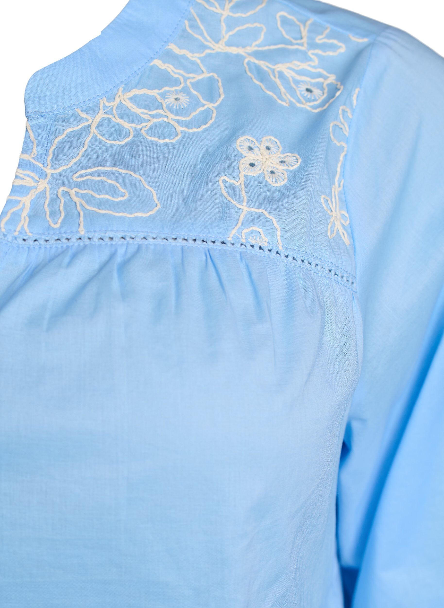 Zizzi Bluse mit Stickereidetails, Blau, Packshot image number 2
