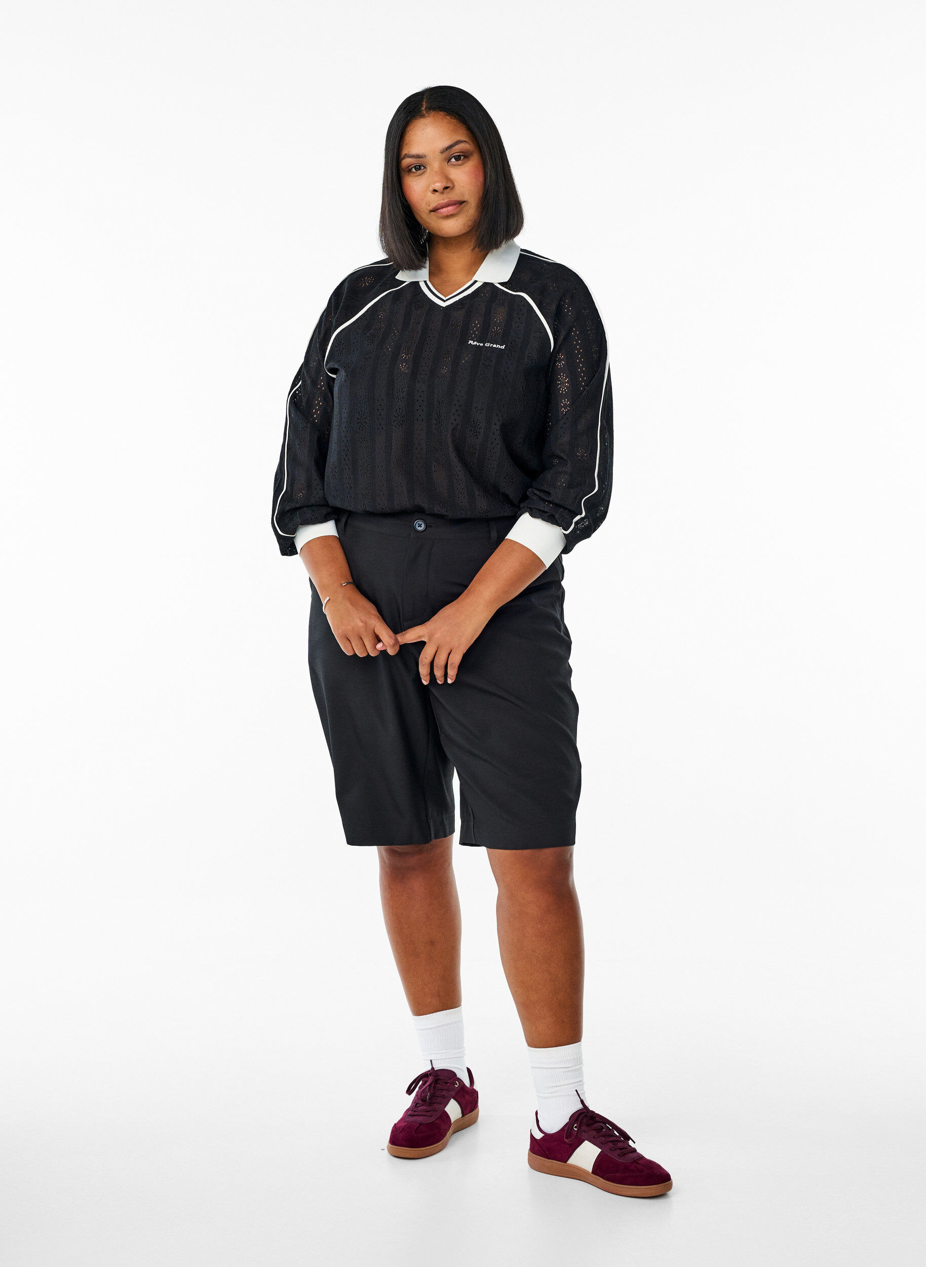 Zizzi Blouse en jersey textur&eacute; avec d&eacute;tails contrastants, Noir, Model image number 1