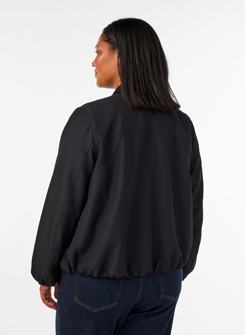 Leichte Jacke mit Ballon-Silhouette, Schwarz, Model image number 2