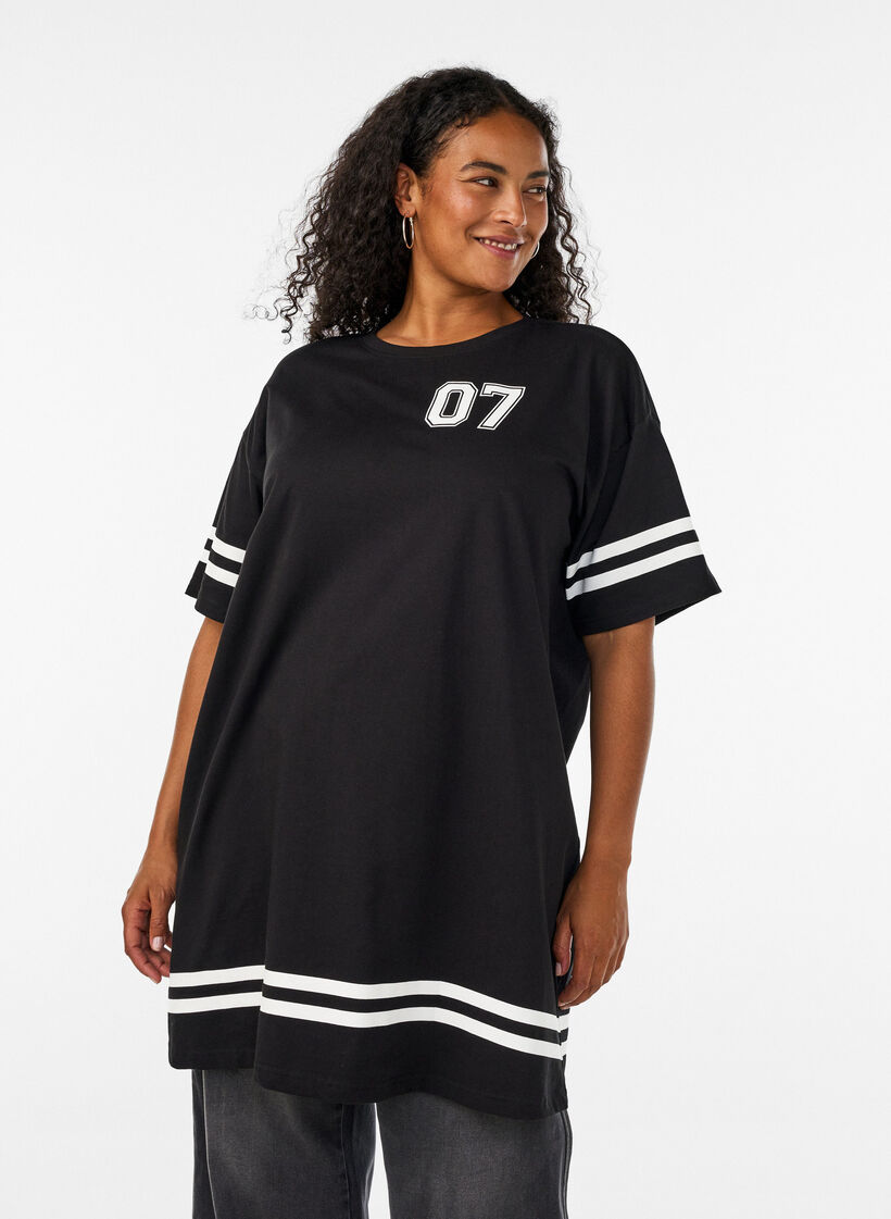 Sportliches T-Shirtkleid aus Baumwolle, Schwarz, Model image number 0